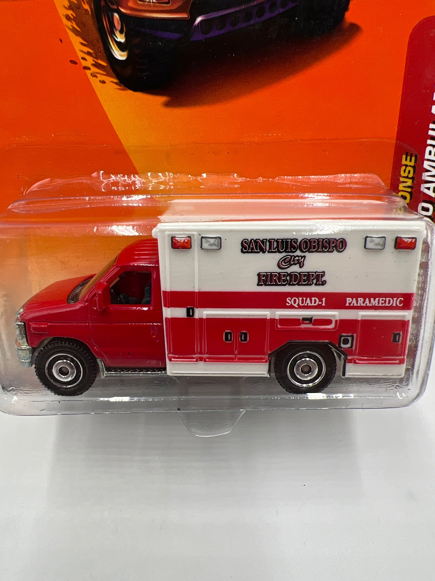 Matchbox Emergency Response #54 08 Ford E-350 Ambulance Red/White 216J