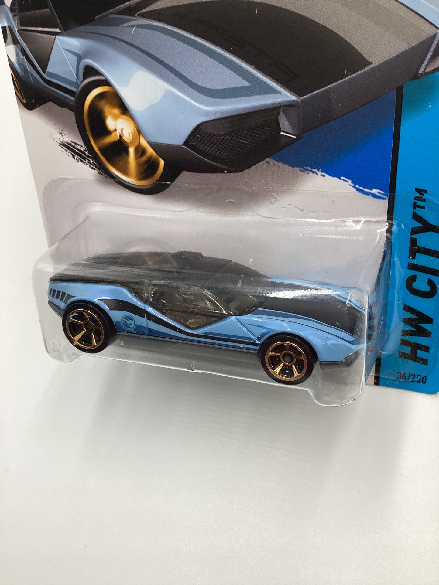 2014 Hot wheels Treasure Hunt #34 La Fasta