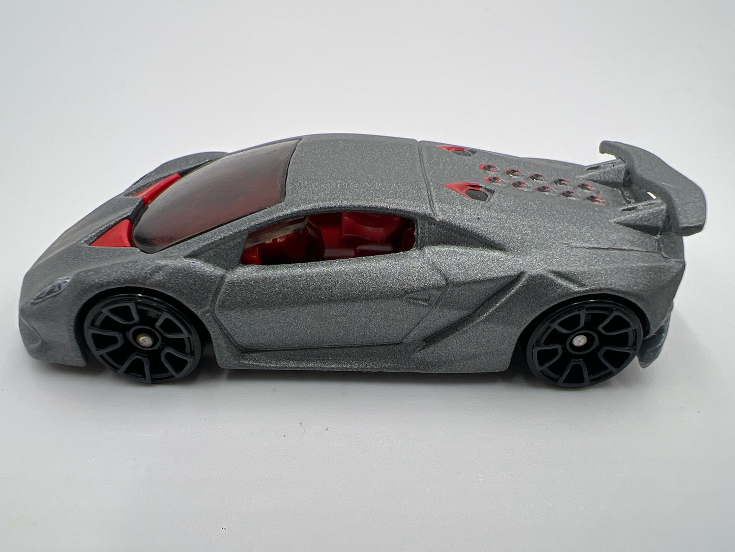 Hot Wheels 1/64 Need For Speed Lamborghini Sesto Elemento Gray Loose