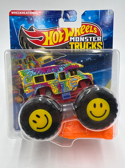 Hot Wheels Monster Trucks HWMT Back To Basics #5 Wreckreational 126D