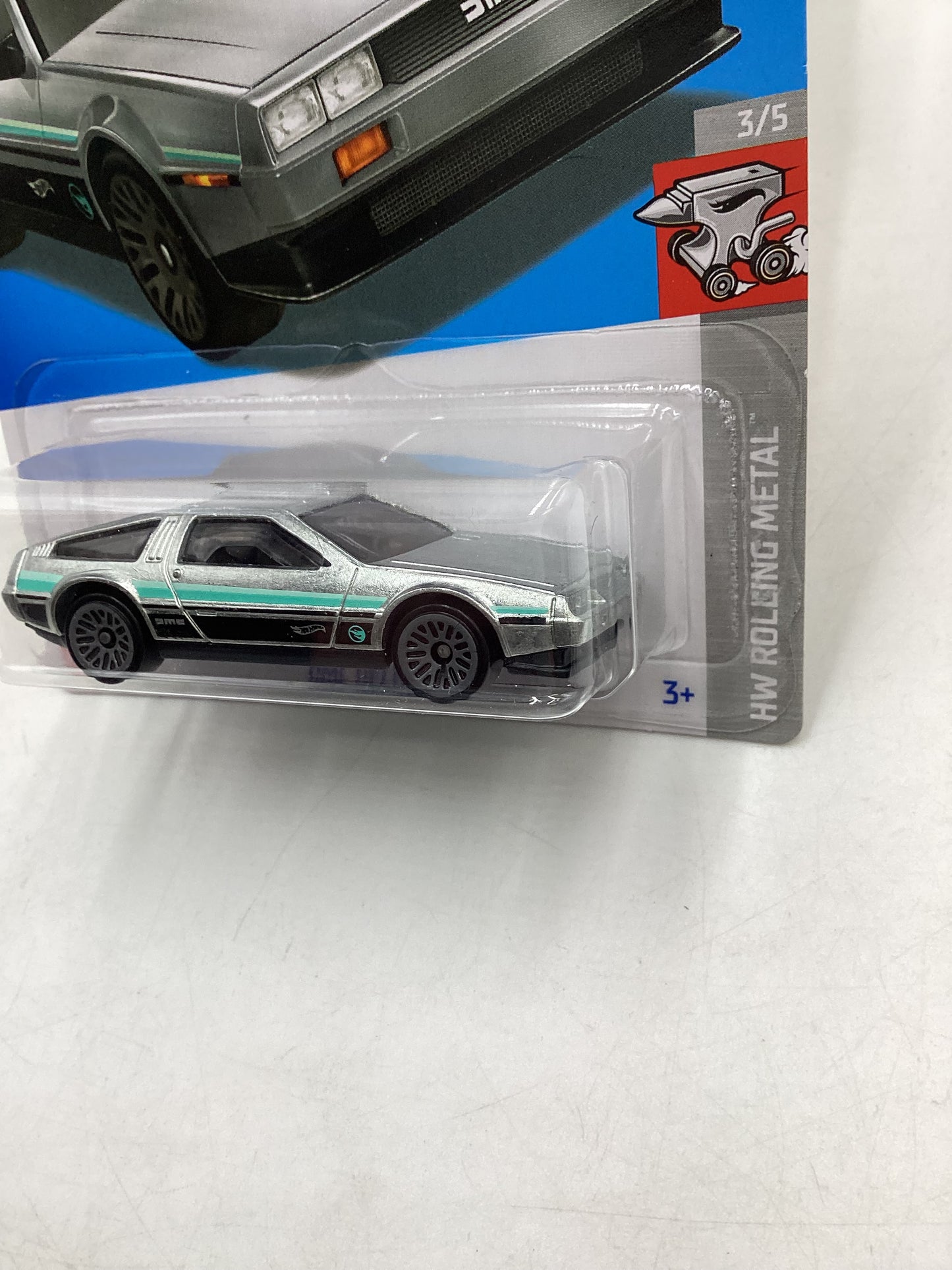 2024 Hot Wheels #236 DMC Delorean Treasure Hunt N Case 273C