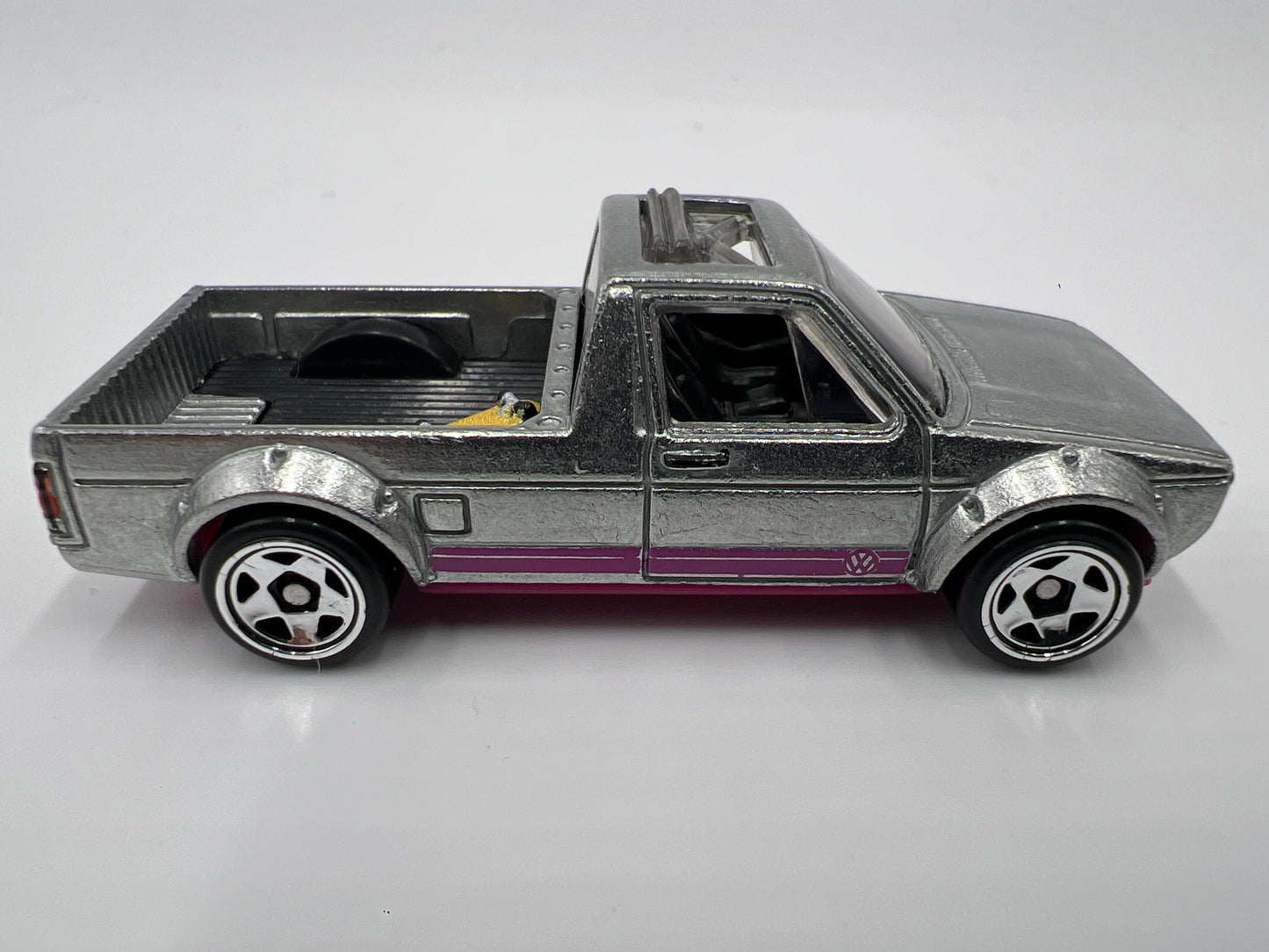 Hot Wheels 1/64 Walmart Exclusive Zamac Truck Set Volkswagen Caddy Loose