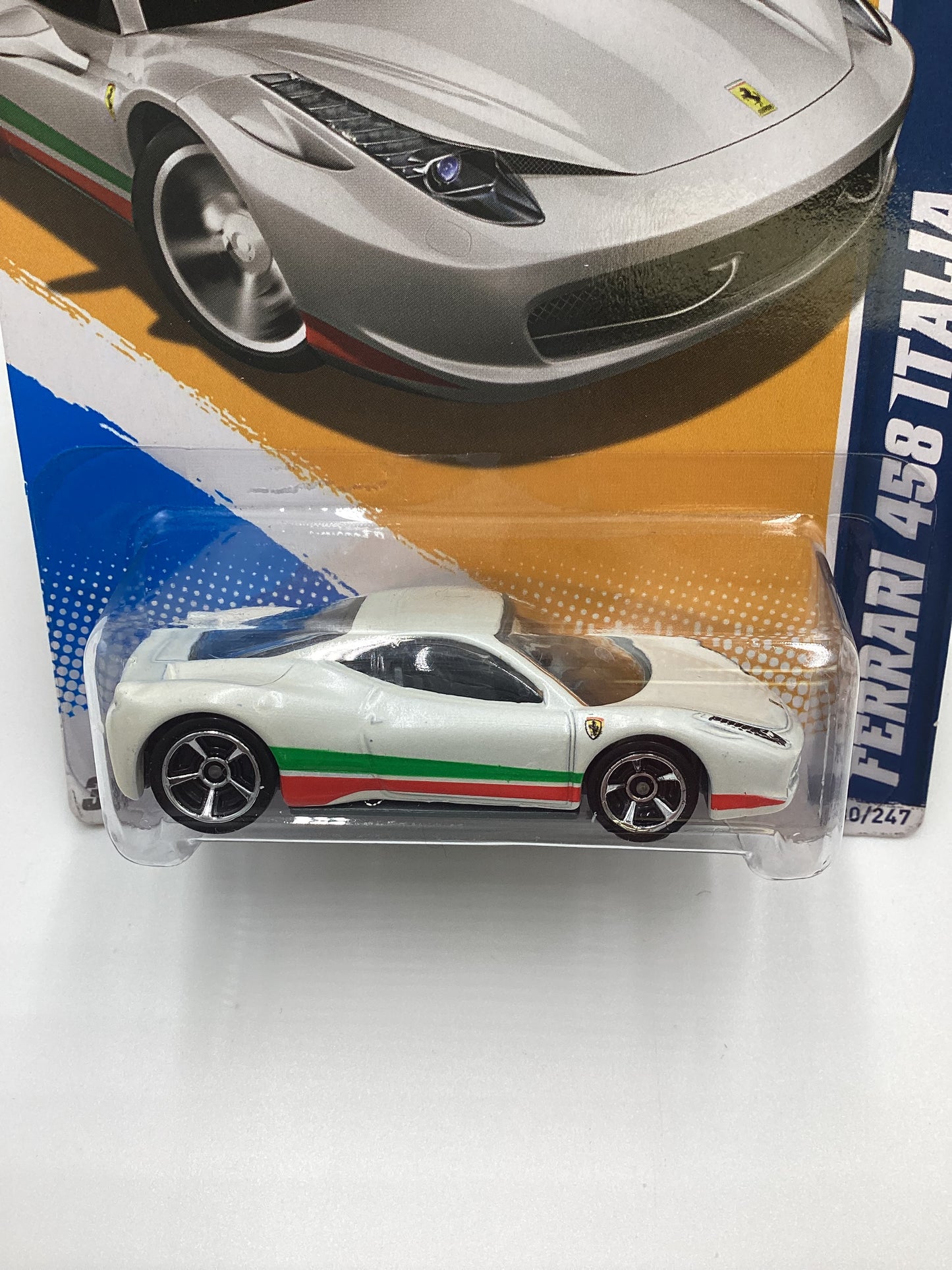 2012 Hot wheels #130 Ferrari 458 Italia White SR with protector