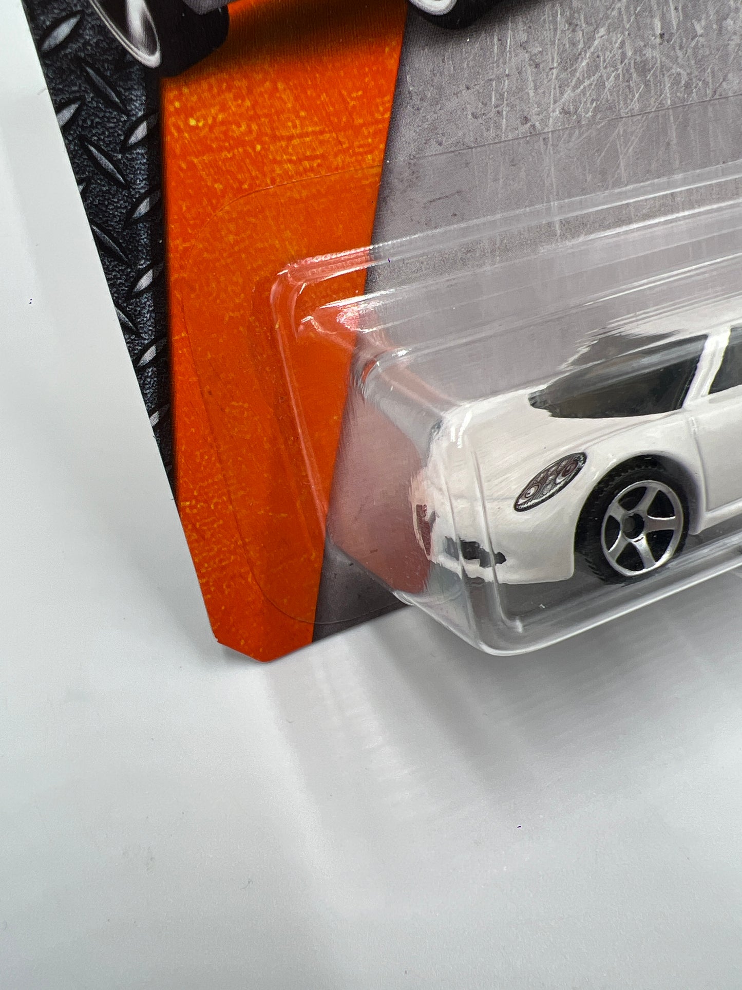 Matchbox Adventure City #26 Alpha Romeo 4C White SR