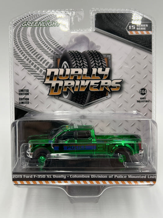 Greenlight Dually Drivers Series 15 CHASE 2019 Ford F-350 XL Dually Columbus Division of Police Mounted Unit Chrome Green