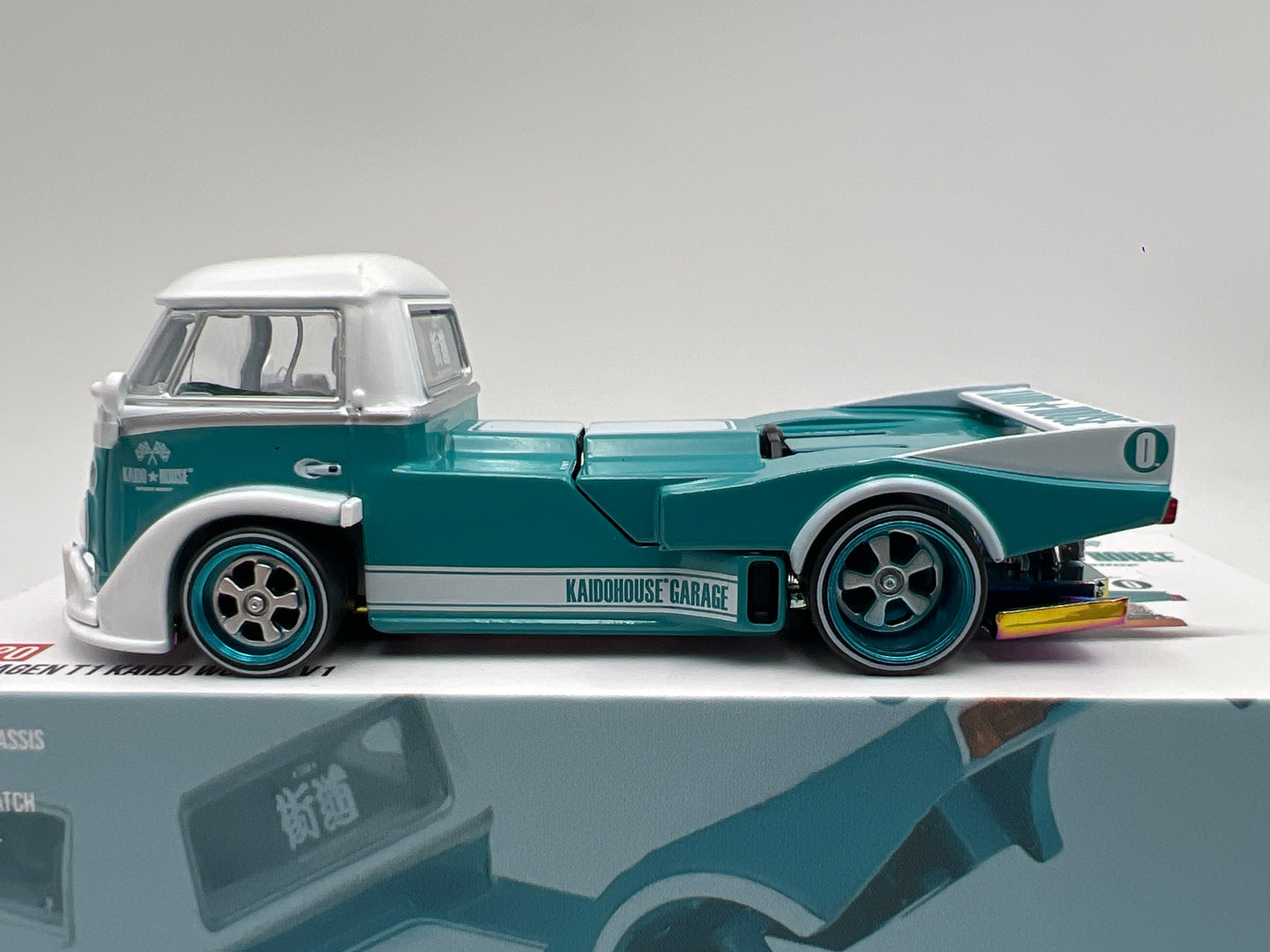 Mini GT Kaido House #220 Volkswagen T1 Kaido Works V1 Turquoise