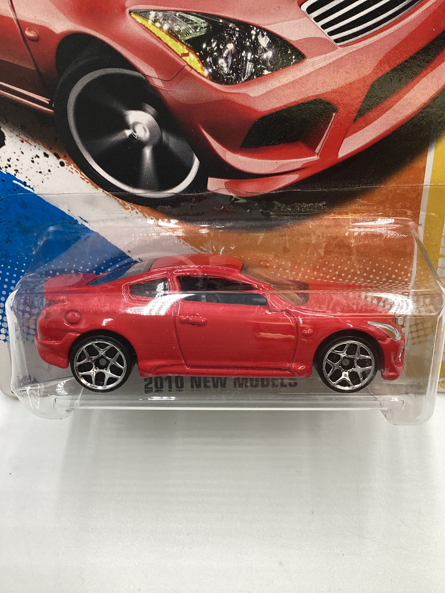 2010 Hot Wheels #32 10 Infiniti G37 Red *Infinity on base* (SR)