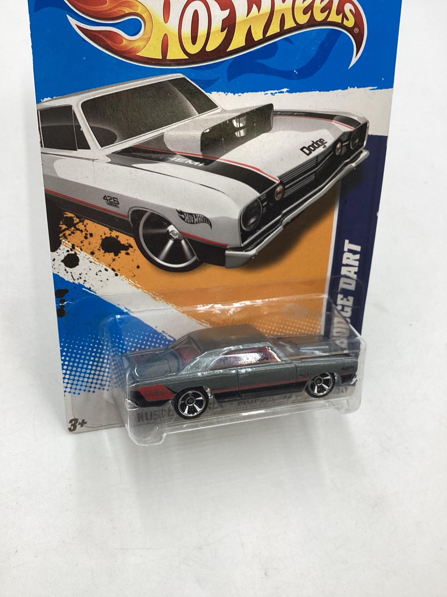 2012 Hot Wheels Muscle Mania Mopar #81 68 Dodge Dart Silver 36D