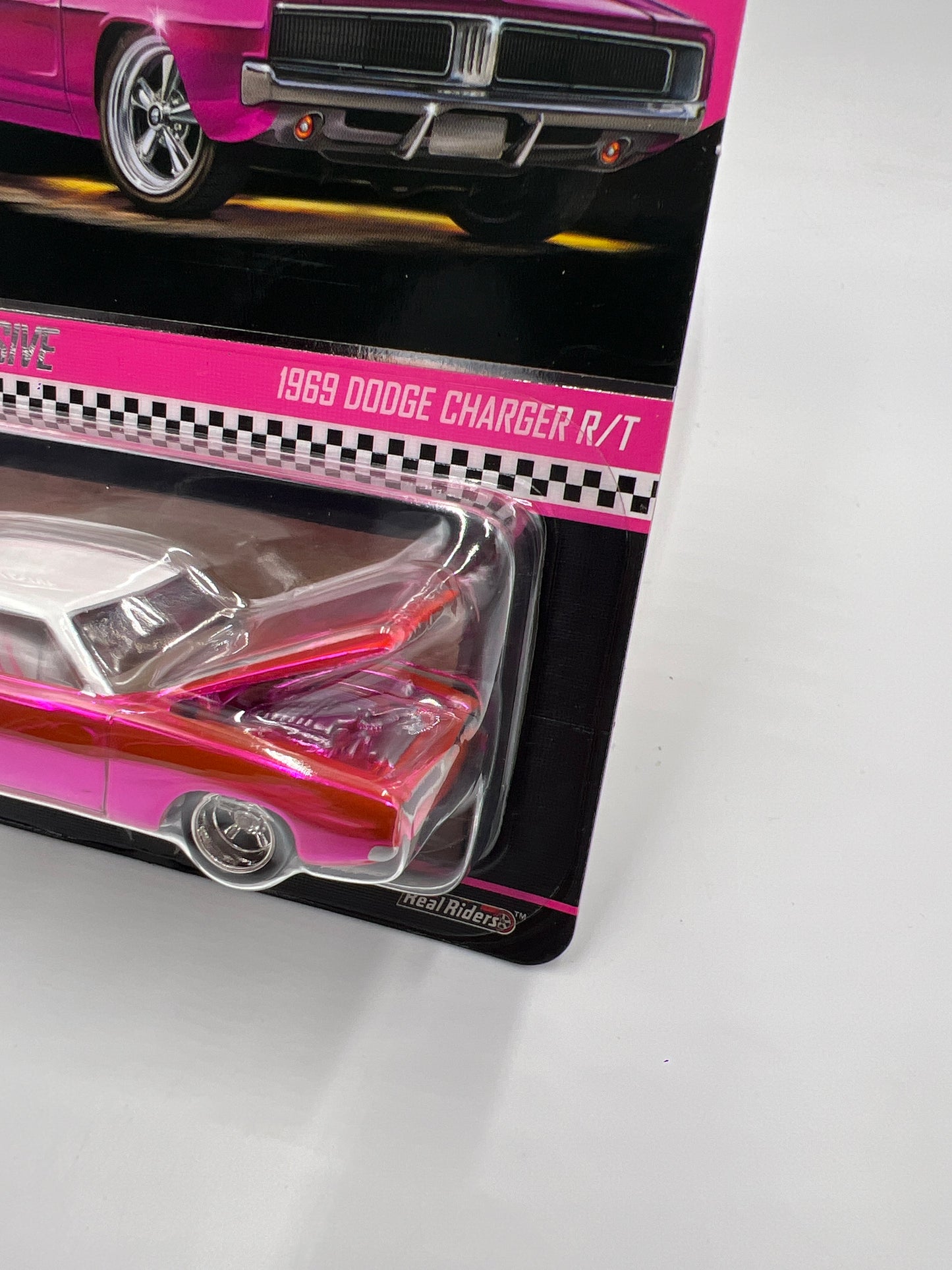 Hot Wheels RLC Club Exclusive 1969 Dodge Charger R/T Pink W/Protector