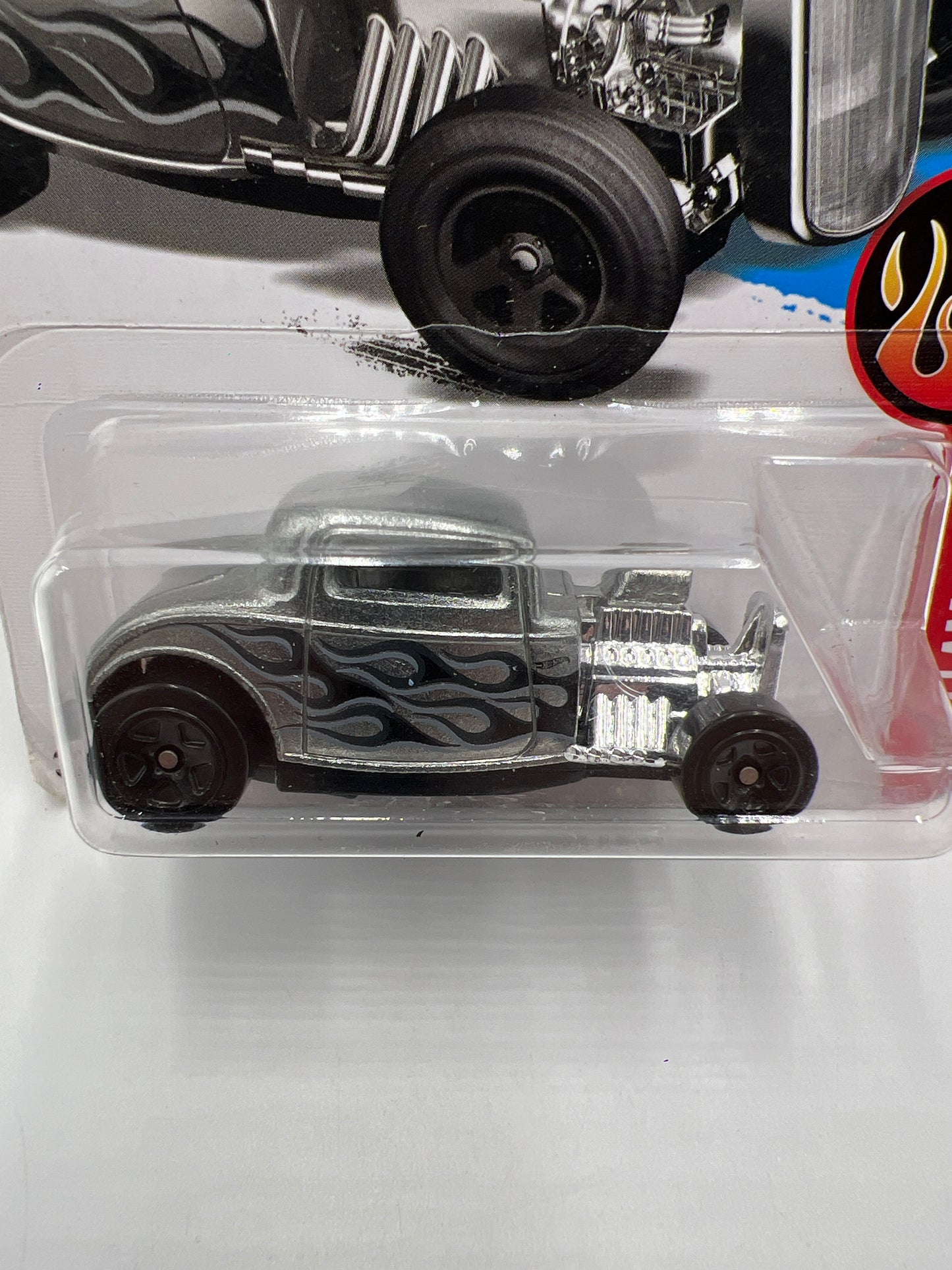 2017 Hot Wheels Flames Walmart Exclusive Zamac 011 32 Ford
