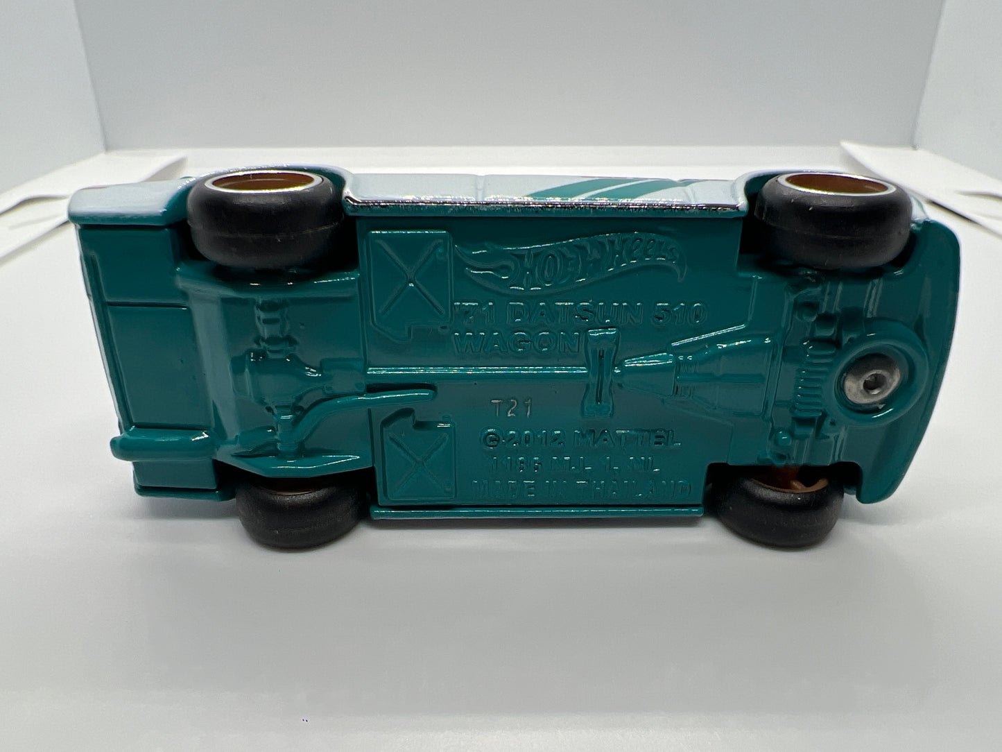 Hot Wheels 1/64 Premium Diorama Set 71 Datsun 510 Wagon BRE Loose