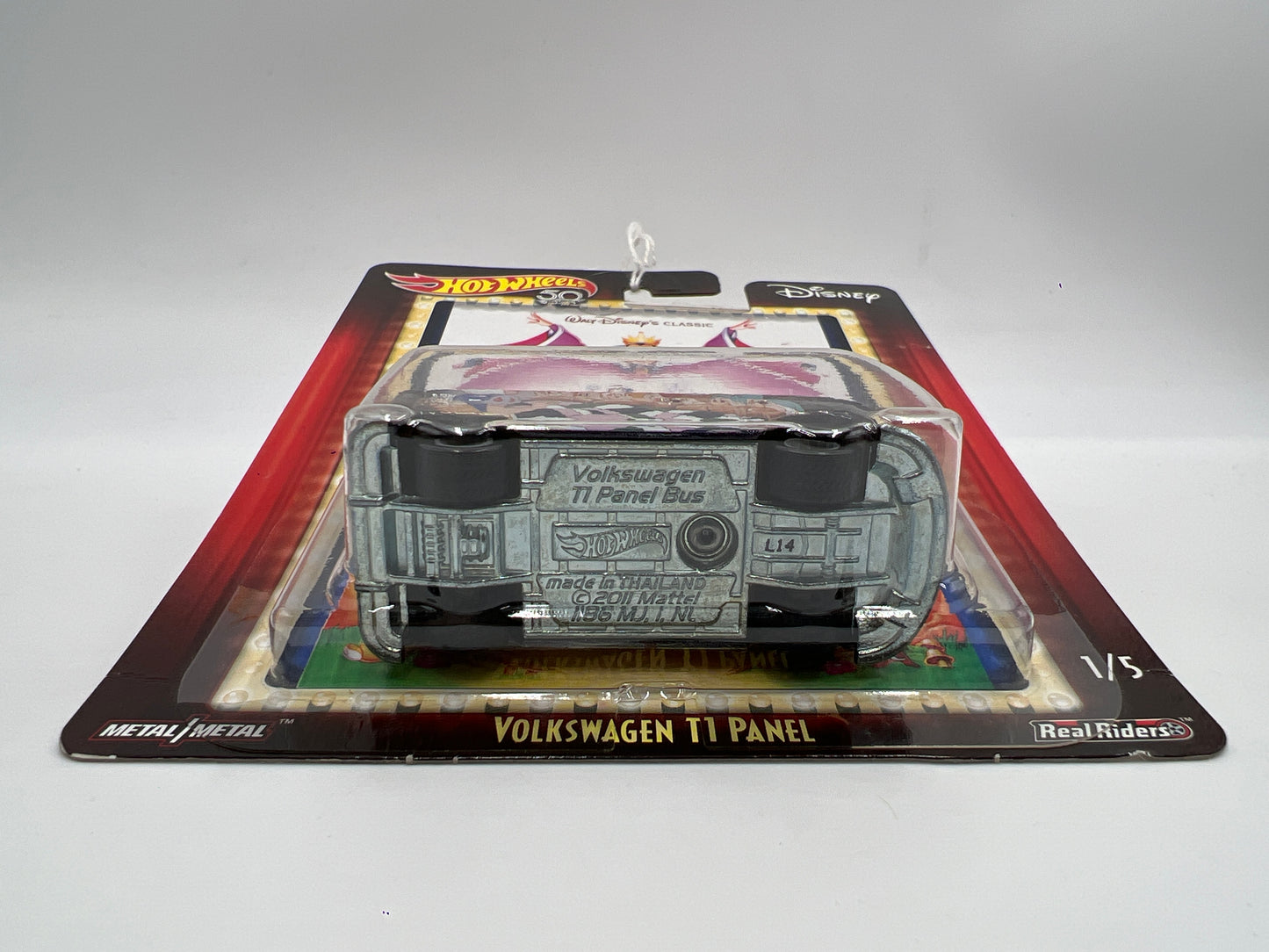 2018 Hot Wheels Premium Disney Snow White #1 Volkswagen T1 Panel Bus