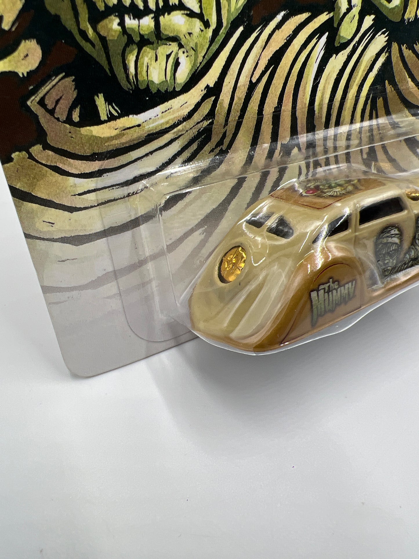 Hot Wheels Premium Universal Studios Monsters The Mummy 1934 Chrysler Airflow 271E