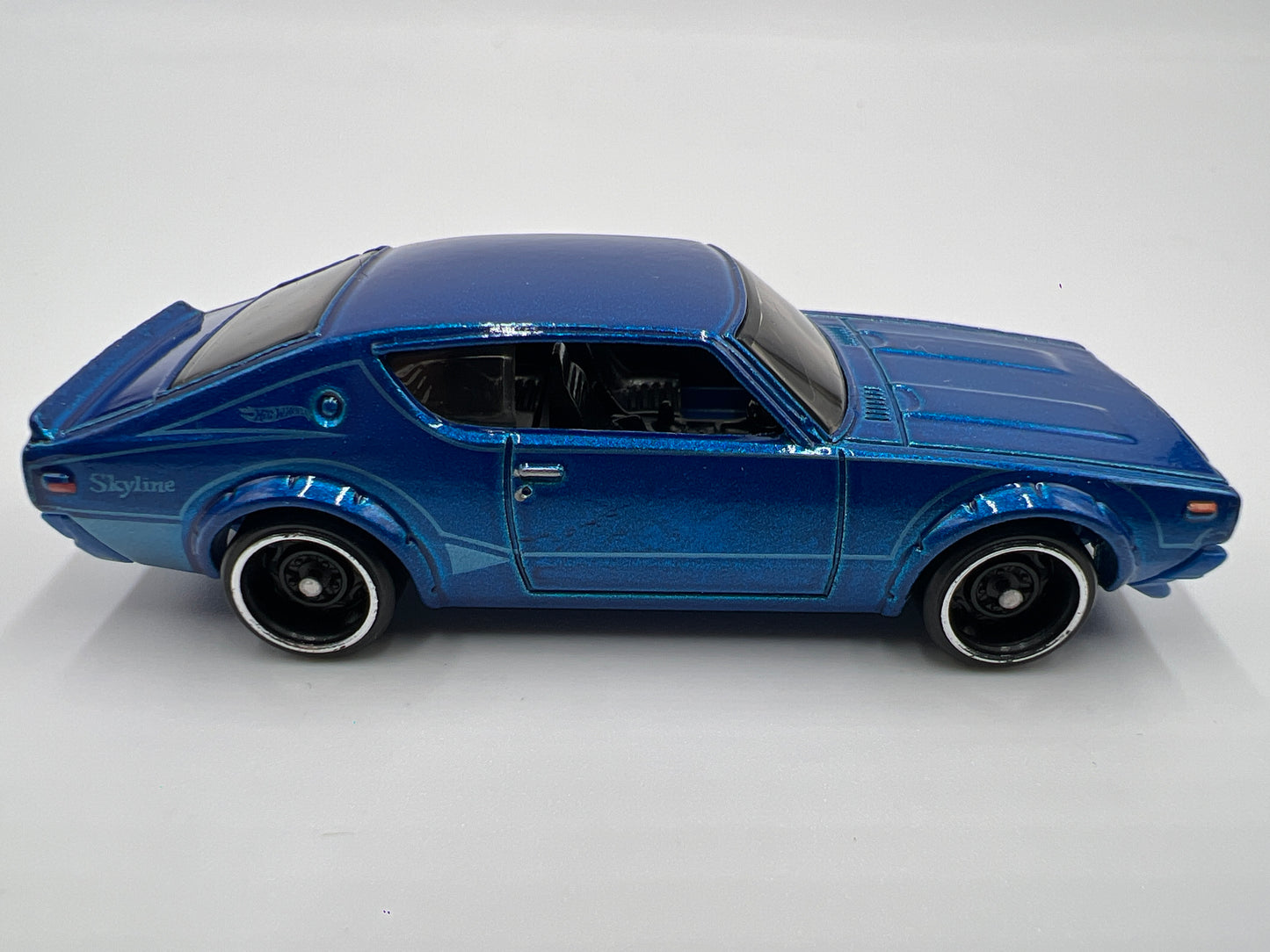 Hot Wheels 1/64 Nissan Skyline 2000 GT-R Blue Loose