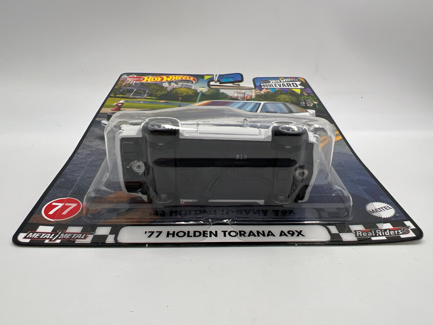 Hot Wheels Premium Boulevard #77 77 Holden Torana A9X White 260H