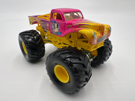 Hot Wheels 1:64 Monster Jam Small Wheel/Metal Base Lil Miss Dangerous Loose