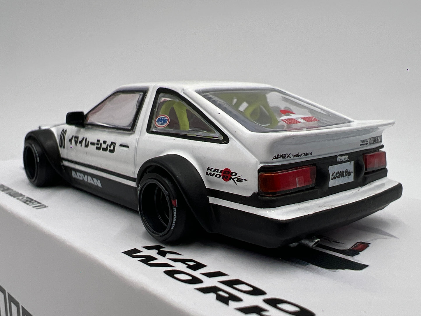 Mini GT Kaido House #180 KHMG 180 Toyota Sprinter Trueno Kaido Street V1 White/Black