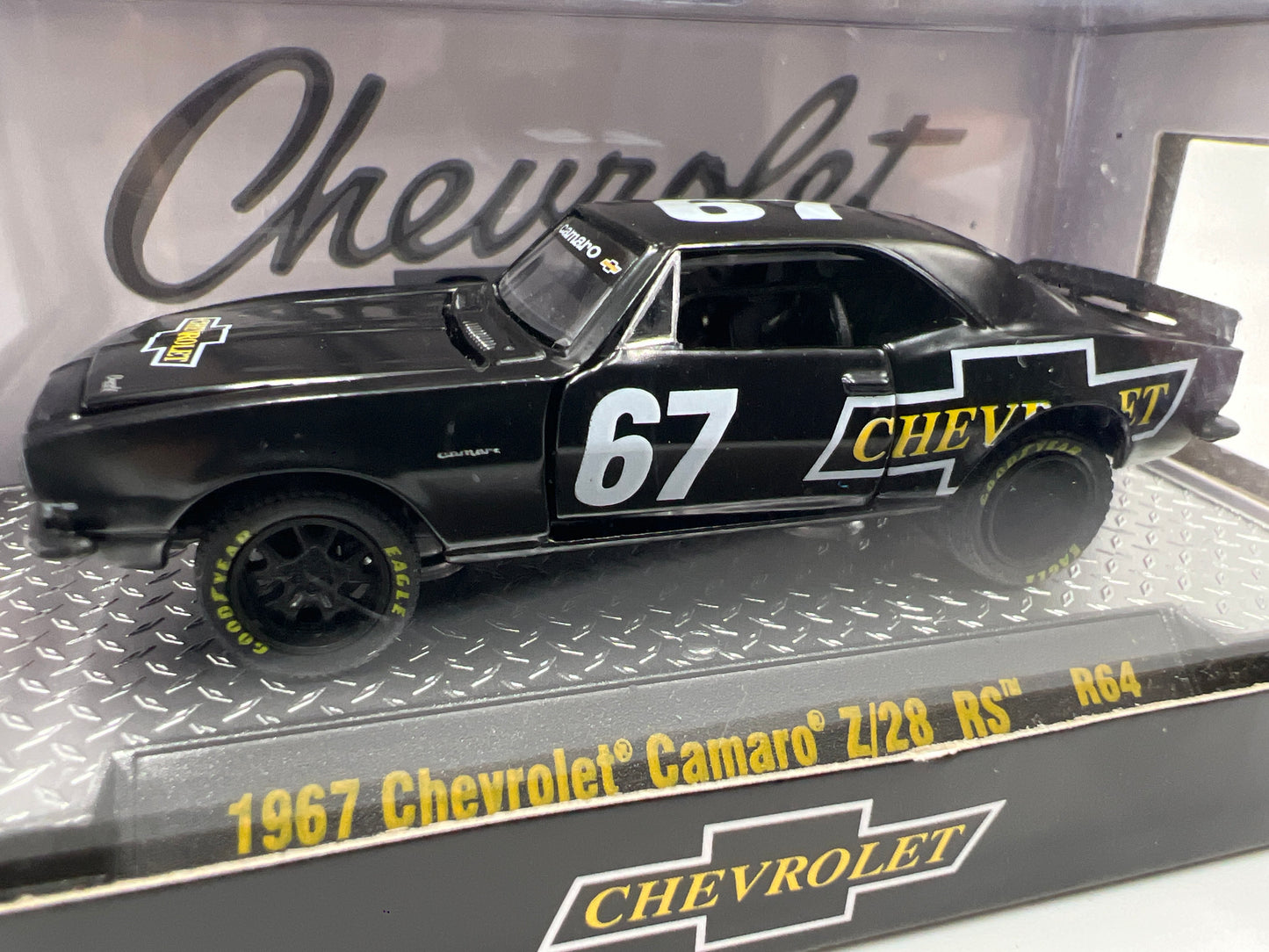 M2 Machines 1967 Chevrolet Camaro Z/28 RS Black R64