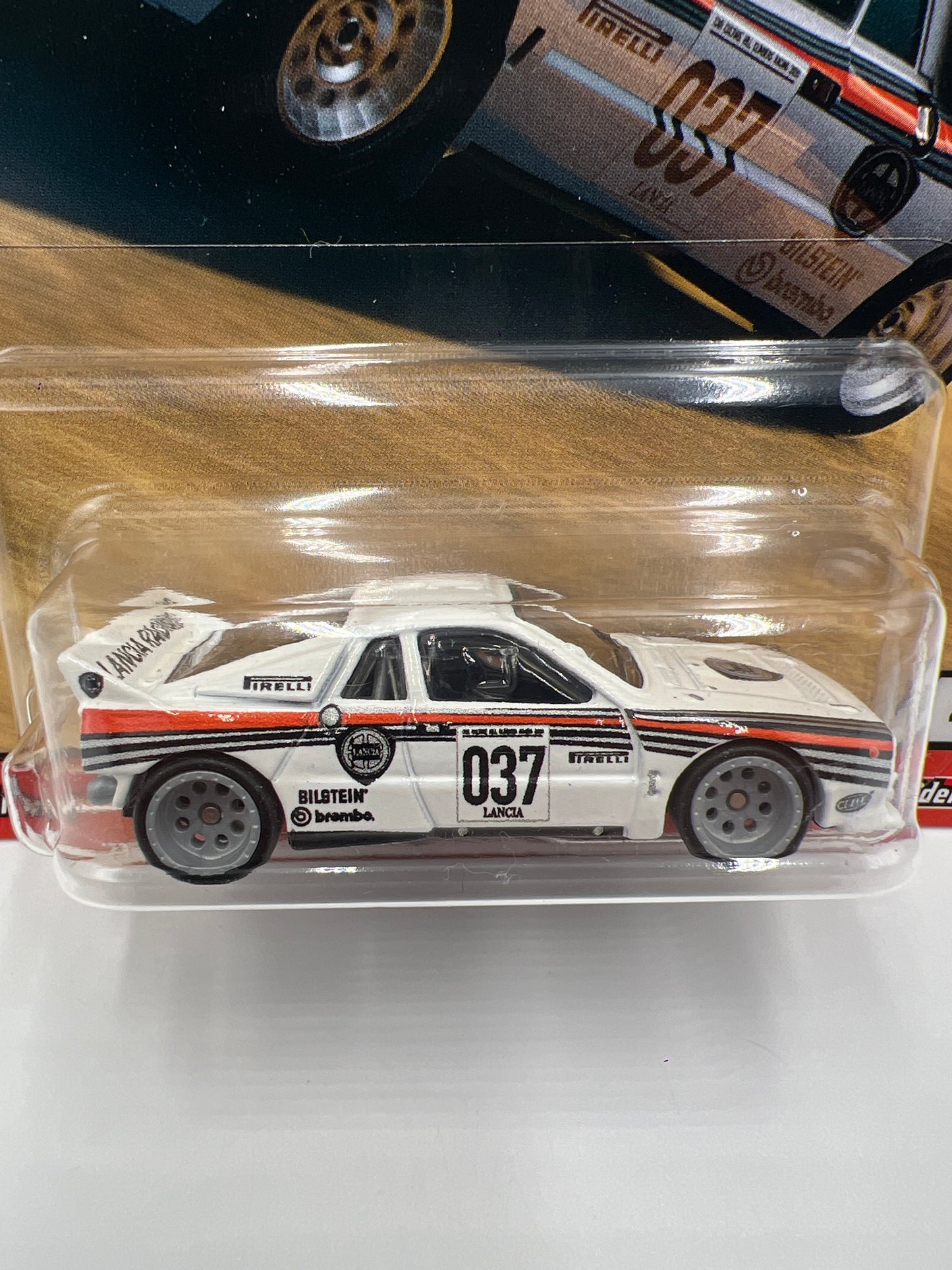 Hot Wheels Premium Thrill Climbers #4 Lancia 037 White 245R