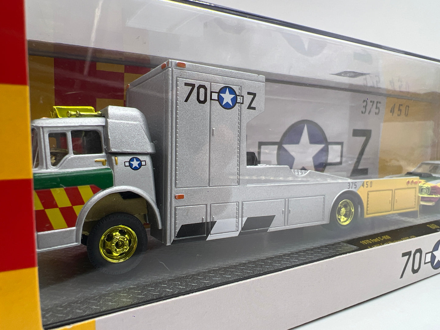 M2 Machines Auto Haulers CHASE 1970 Ford C-950 & 1970 Ford Mustang Boss 429 R48