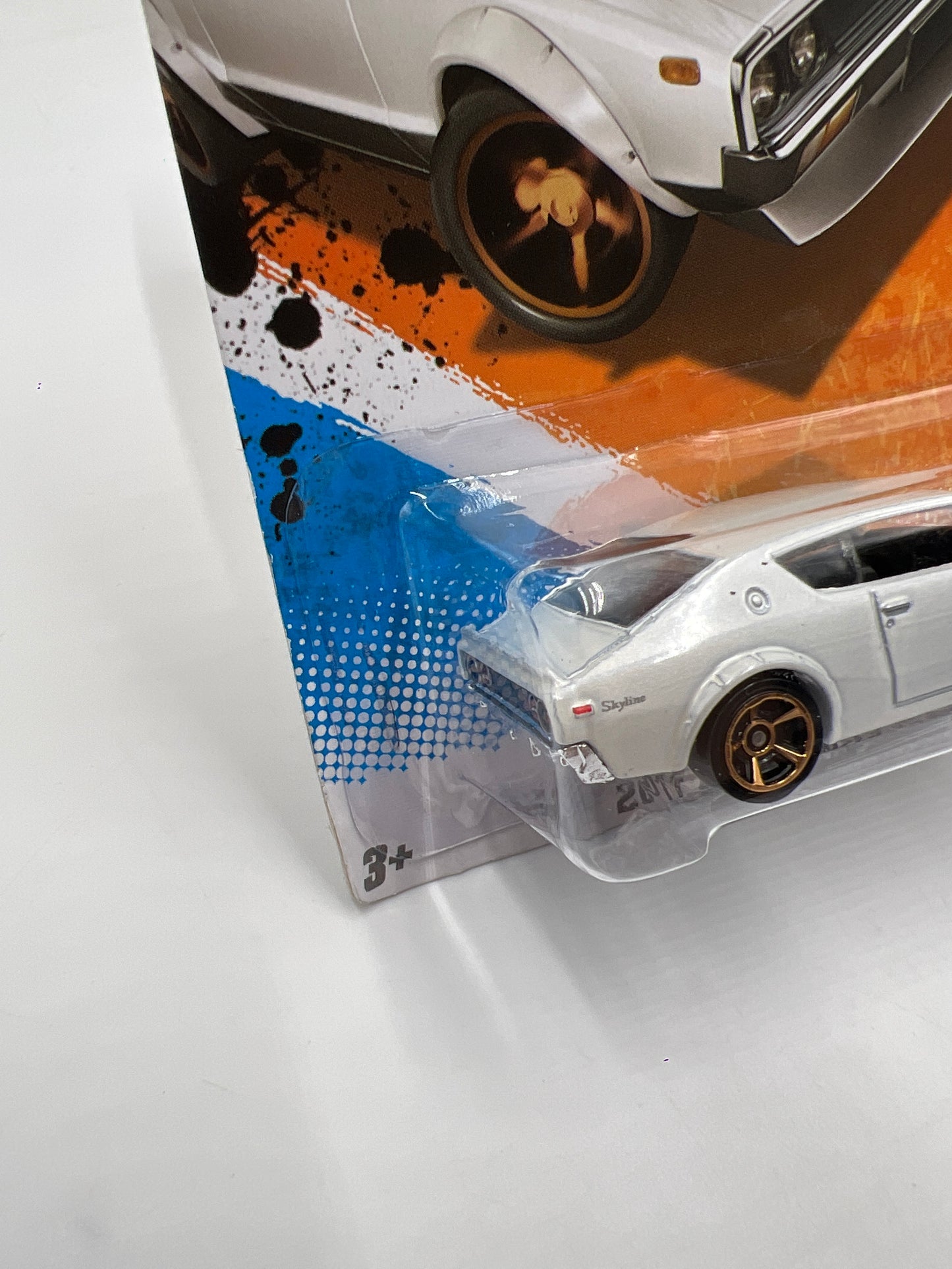 2011 Hot Wheels New Models #22 Nissan Skyline H/T 2000GT-R White 82A