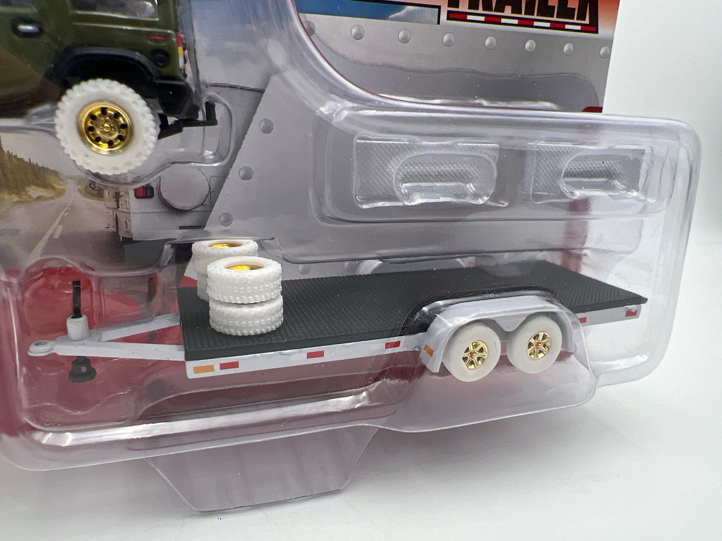 Johnny Lightning CHASE Truck And Trailer Release 1 #3 2004 Hummer H2 W/Open Car Trailer