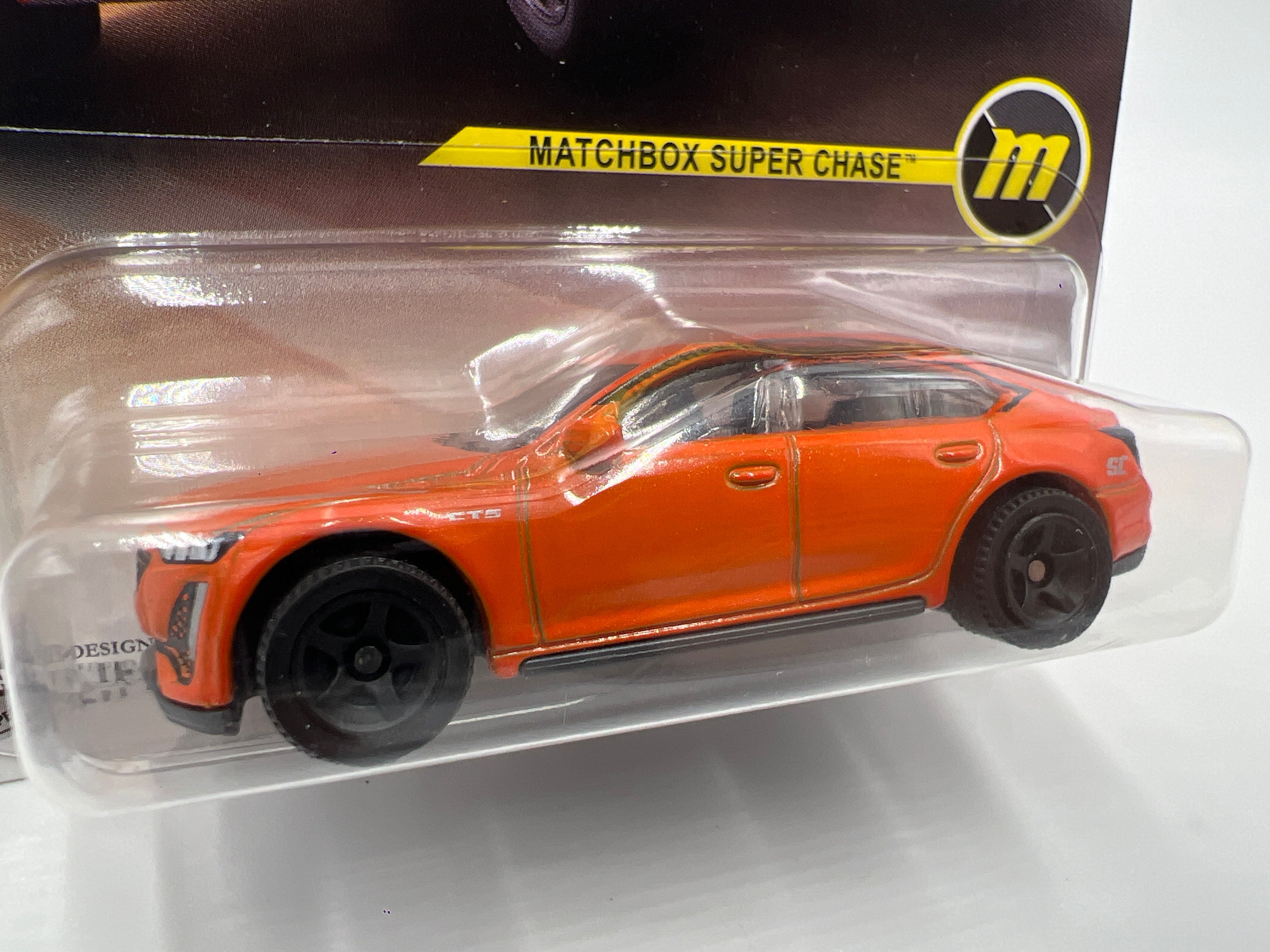 \"The Chase\" 専売 2025 Matchbox Super Chase 2021 Cadillac CT5-V Orange W/Protector