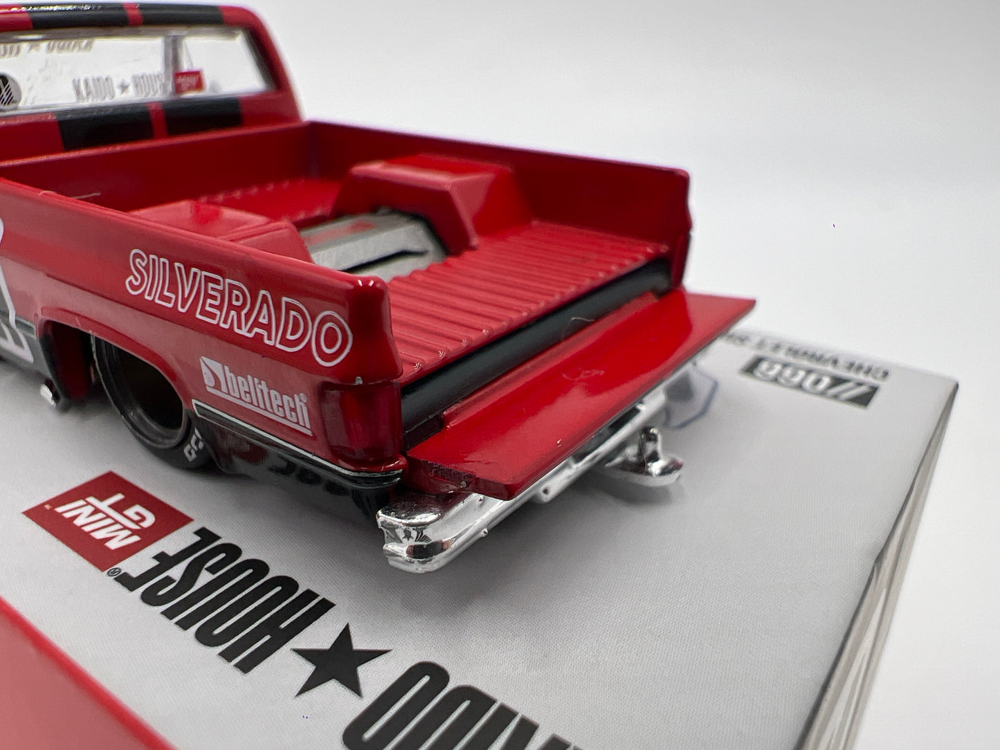 Mini GT x Kaido House #66 Chevrolet Silverado Kaido V1 Red