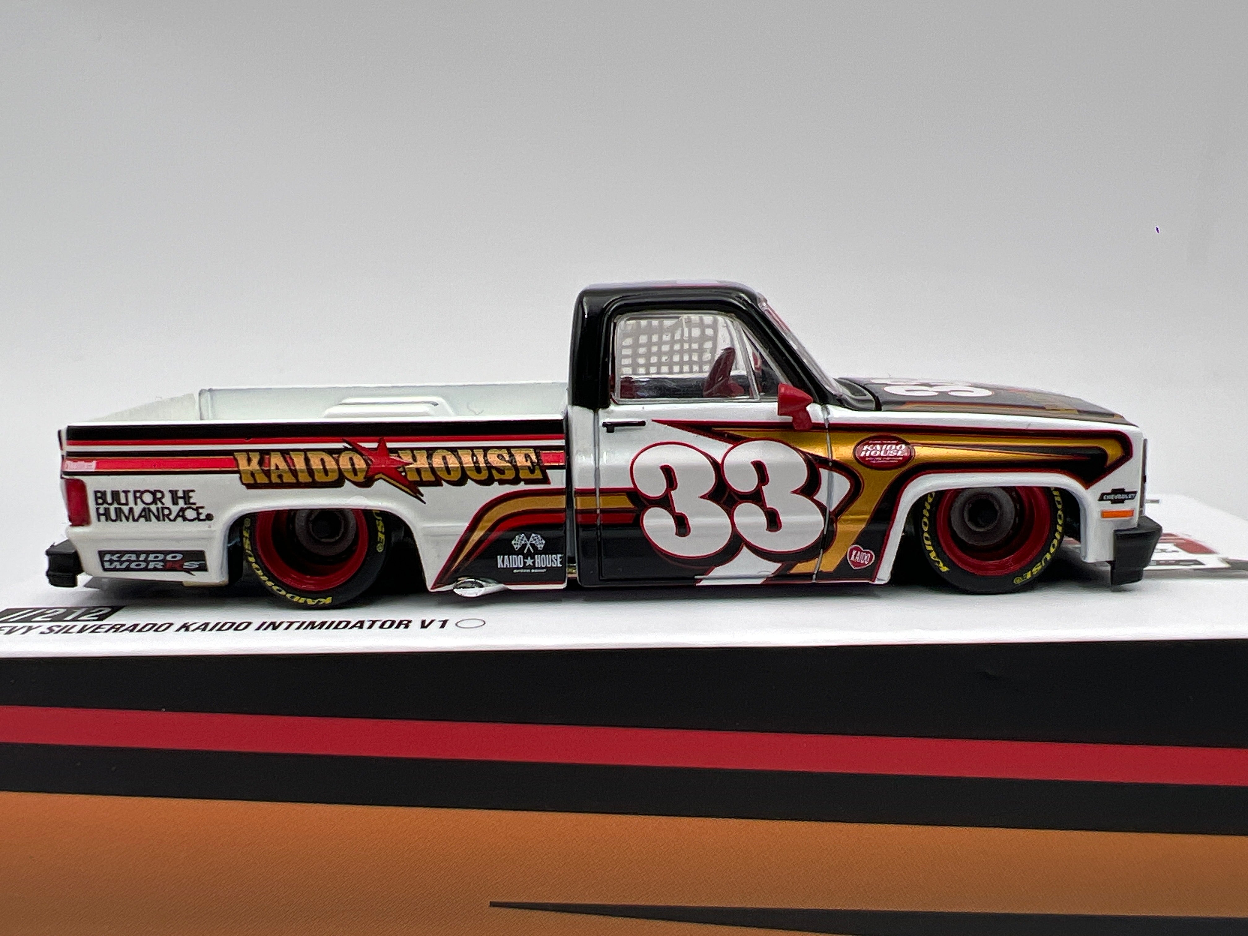 Mini GT x Kaido House #212 Chevrolet Silverado Kaido Intimidator