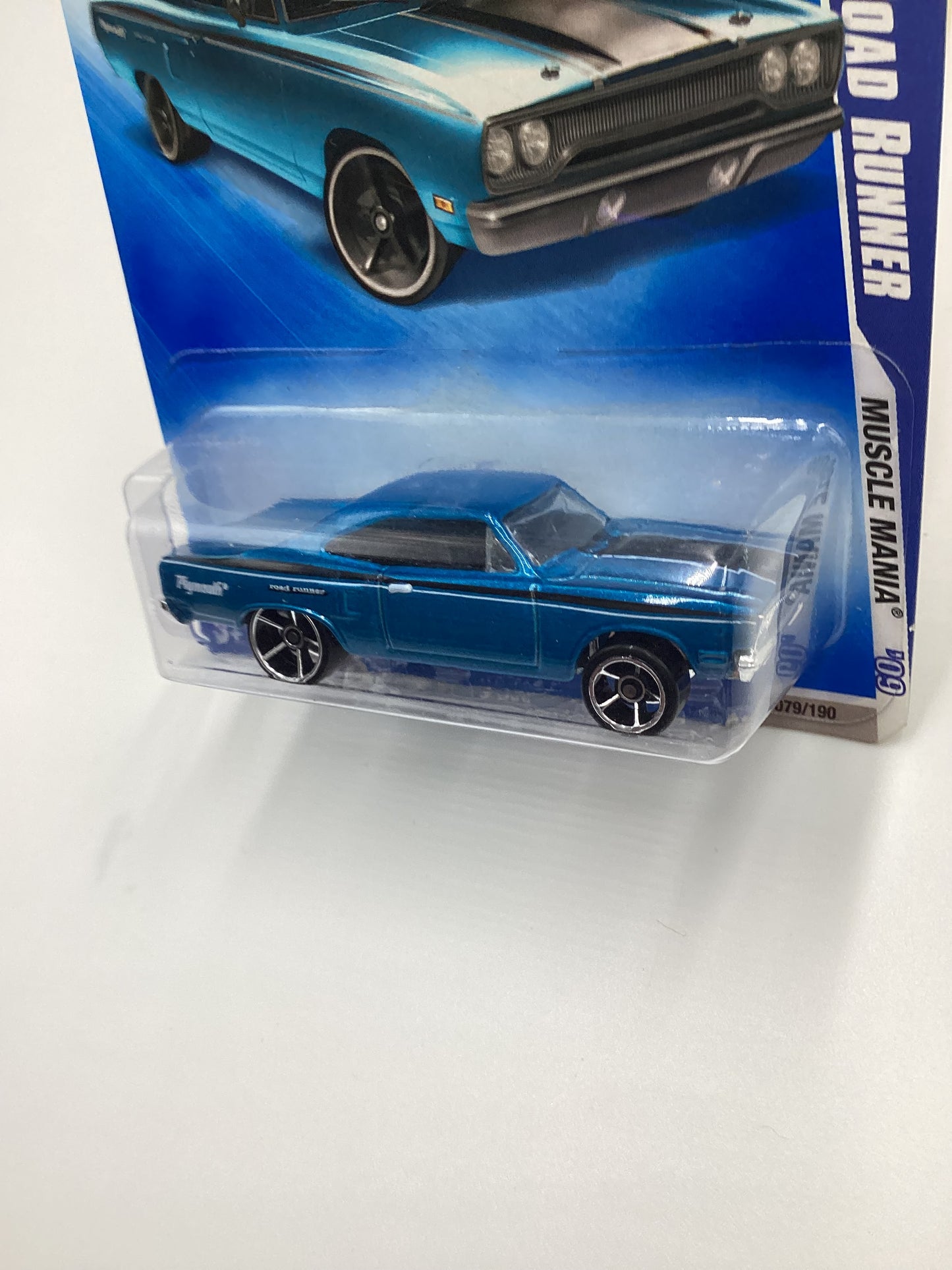 2009 Hot Wheels #079 70 Plymouth Road Runner Blue 46D