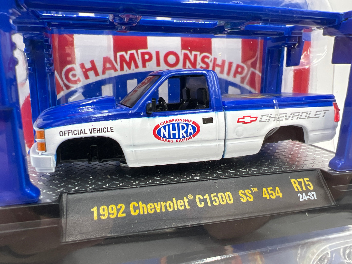 M2 Machines Model Kit 1992 Chevrolet C1500 SS 454 NHRA R75 202G