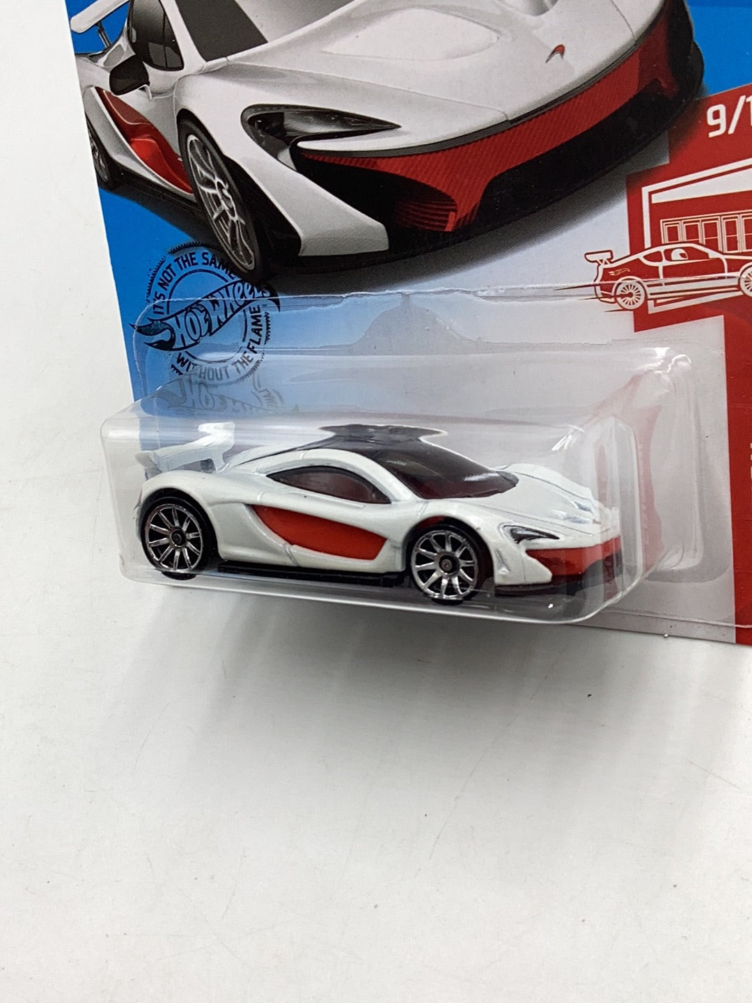 2020 Hot wheels Red edition #149 Mclaren P1 153E