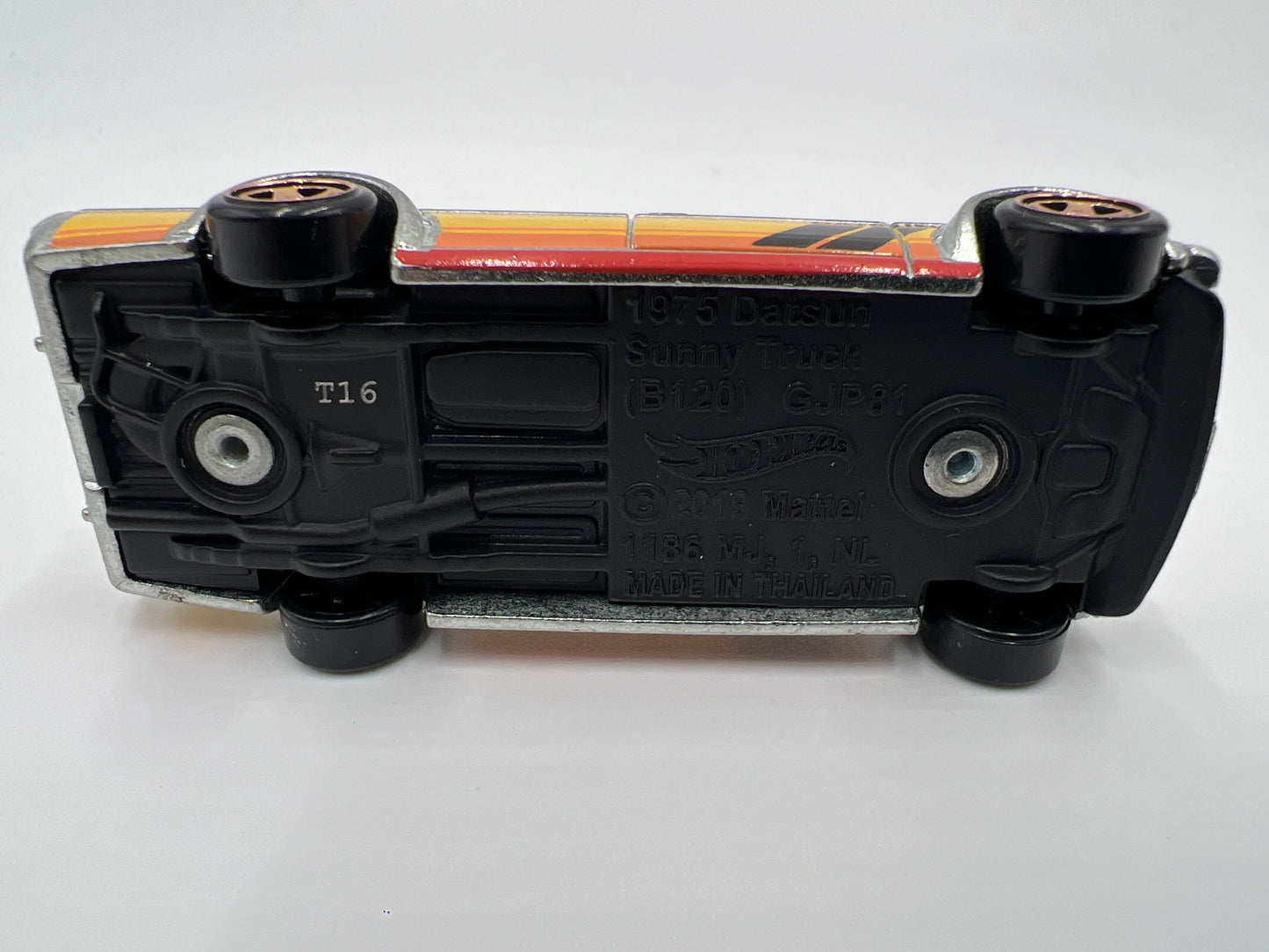 Hot Wheels 1/64 Walmart Exclusive Zamac Truck Set 1975 Datsun Sunny Truck B120 Loose