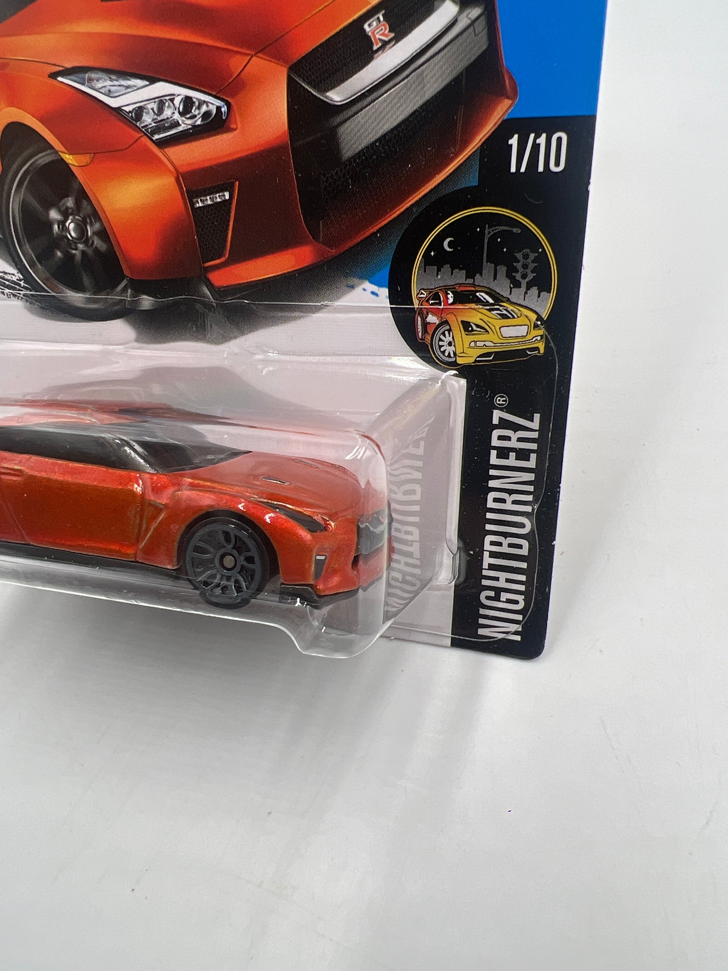 2017 Hot wheels Nightburnerz #282 17 Nissan GT-R (R35) Orange 80C