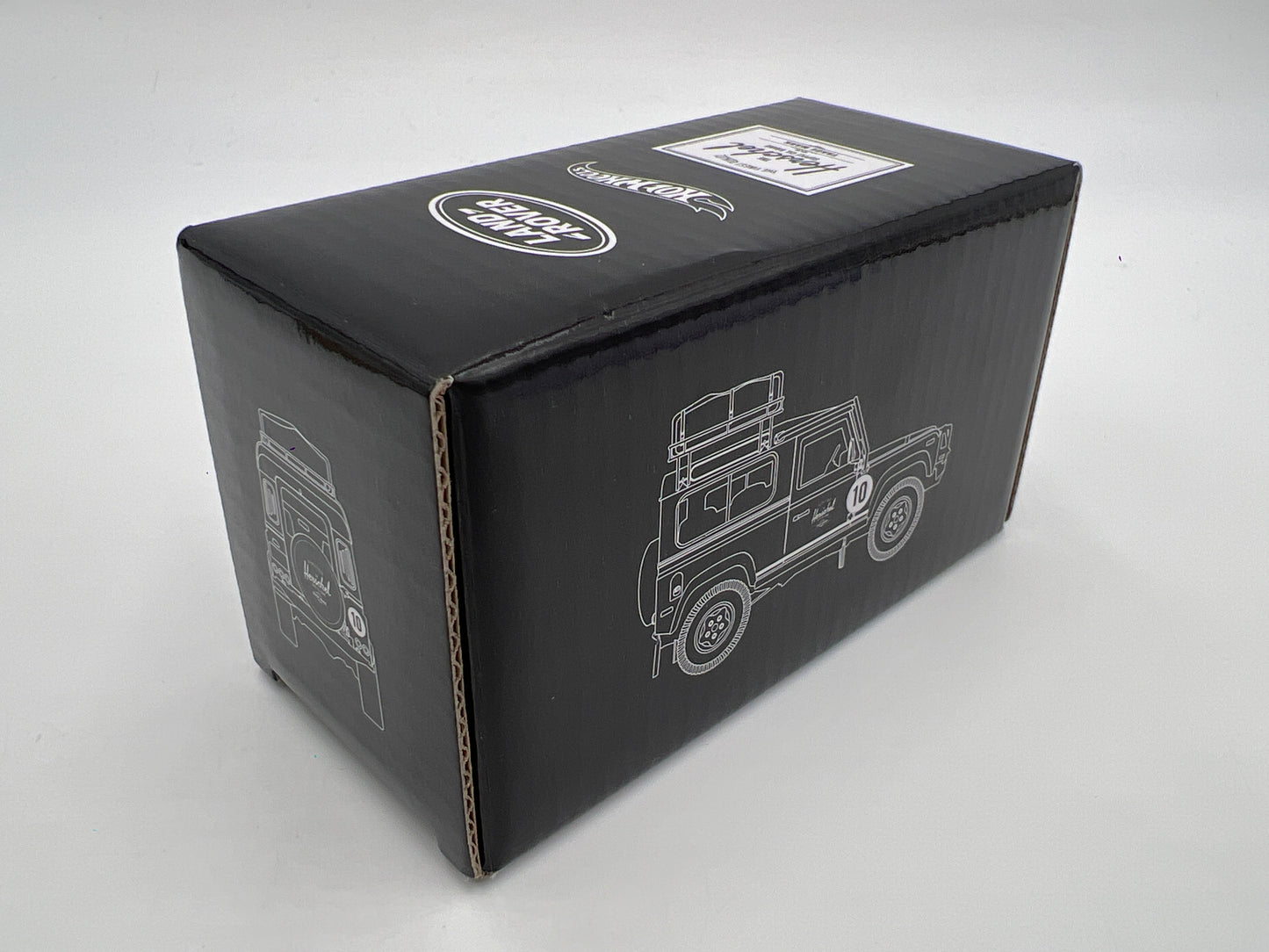 2021 Hot Wheels X Herschel W/Tool Kit Land Rover Defender 90 Gray/White VHTF