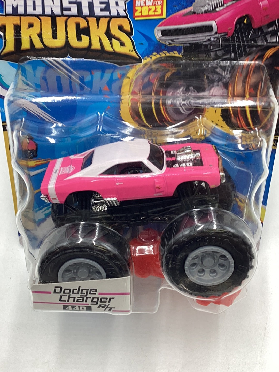 2023 Hot wheels monster Trucks Dodge Charger r/t 440 pink 133E