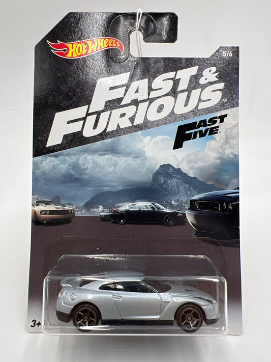 Hot Wheels Fast and Furious #5 2009 Nissan GT-5 Fast 5 71B