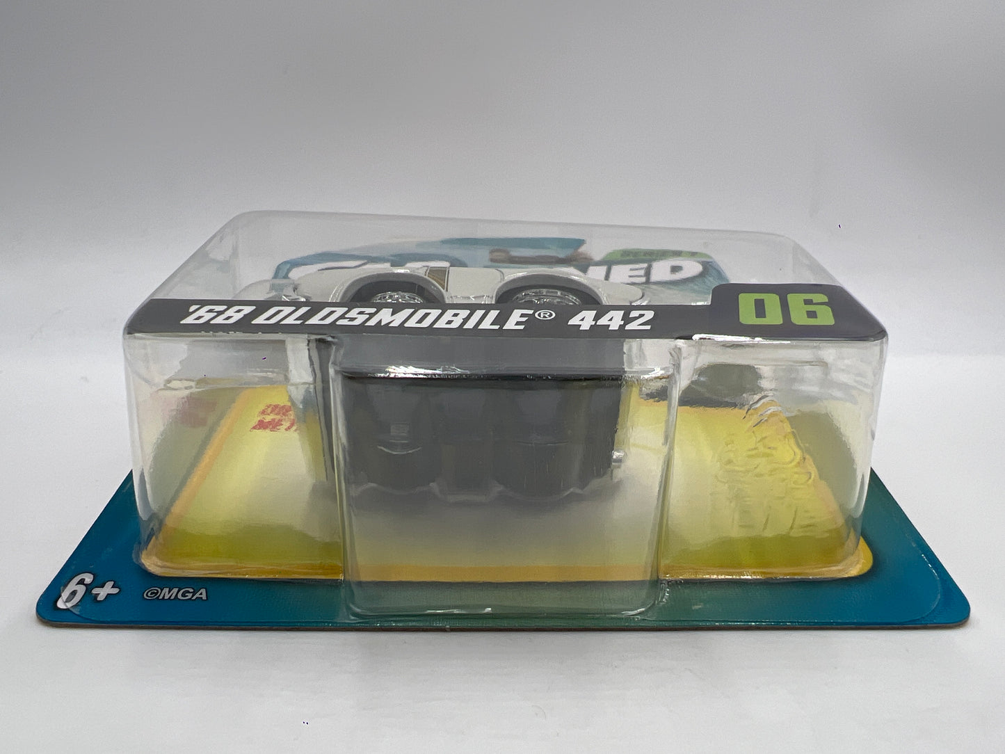 MGA Car Tuned Series 7 #6 68 Oldsmobile 442 White