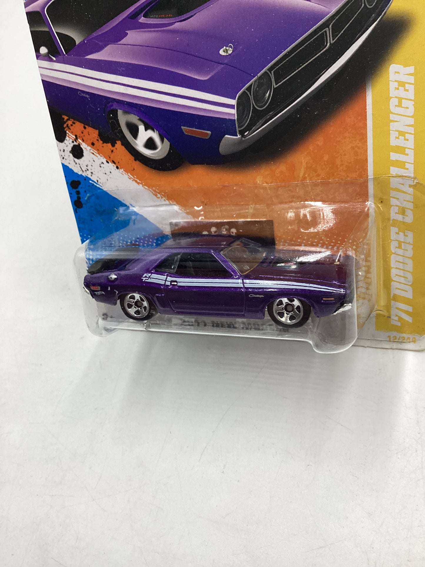 2011 Hot Wheels #12 71 Dodge Challenger Purple 45A