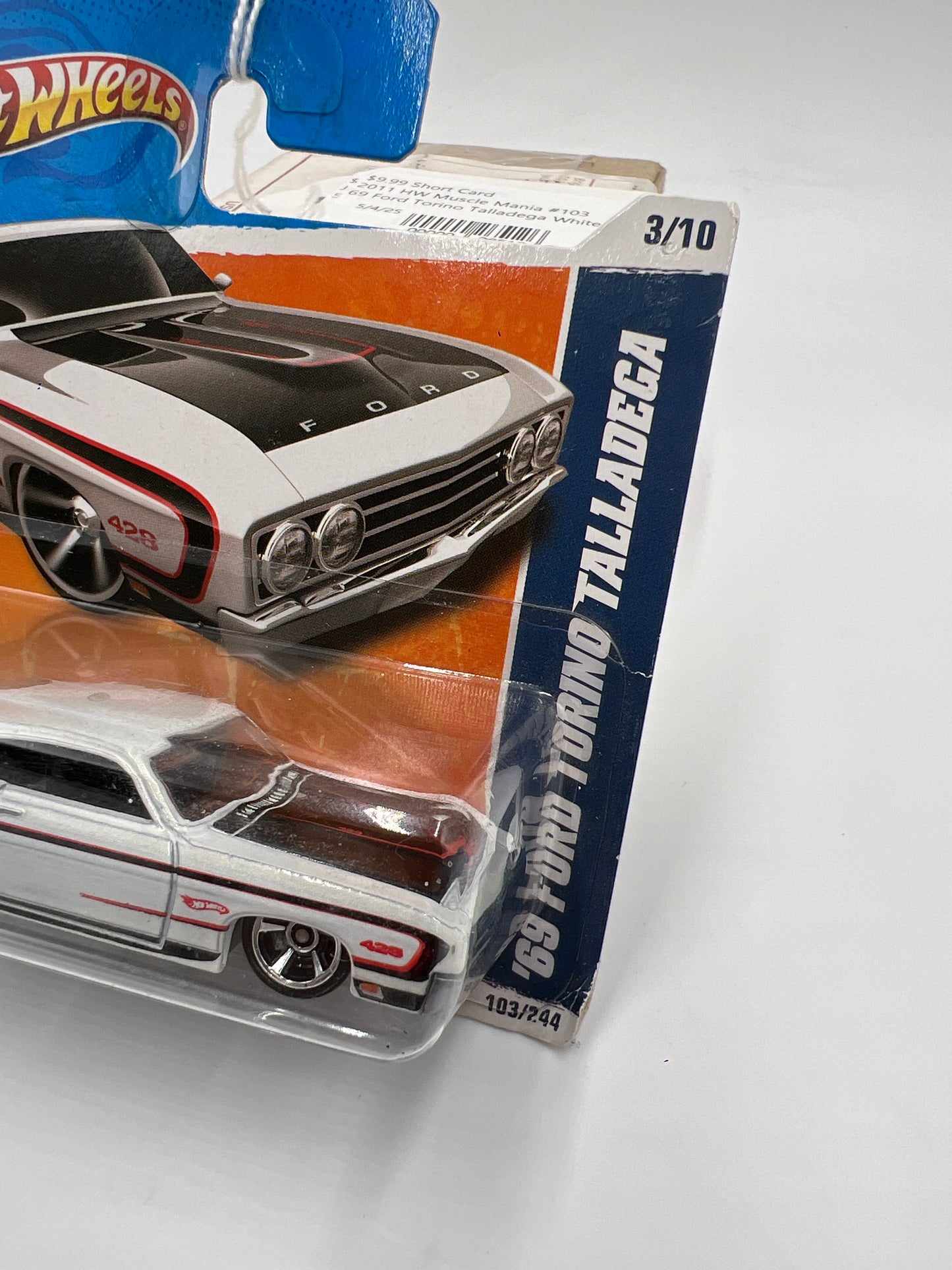 2011 Hot Wheels Muscle Mania #103 69 Ford Torino Talladega White Short Card 34B