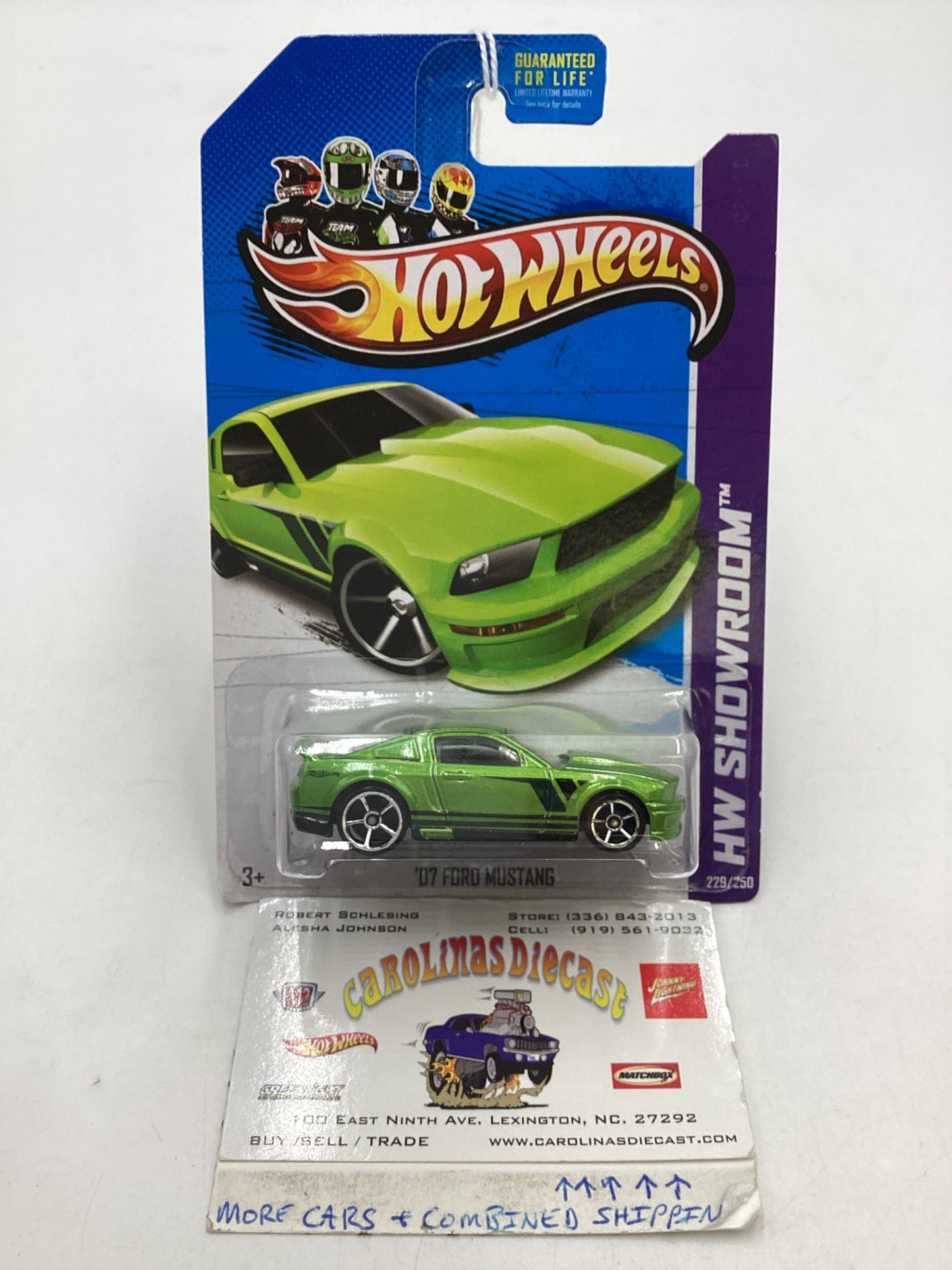 2013 Hot Wheels #229 07 Ford Mustang Green 21C