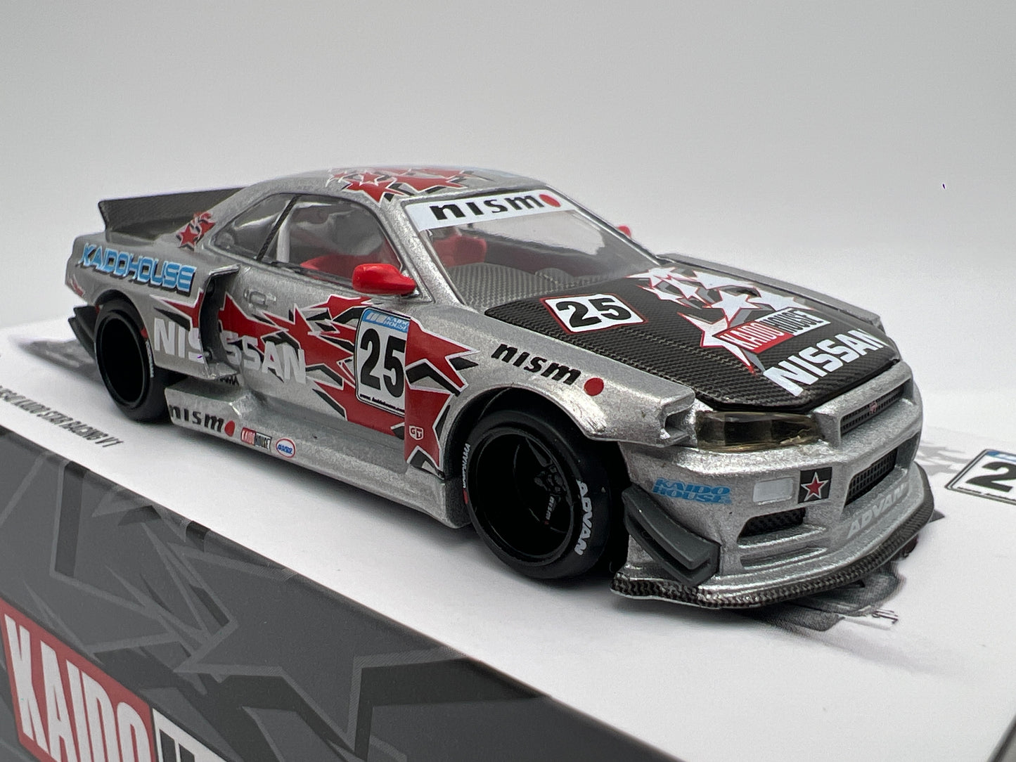 Mini GT Kaido House #197 Nissan Skyline GT-R R34 Kaido Star Racing V1