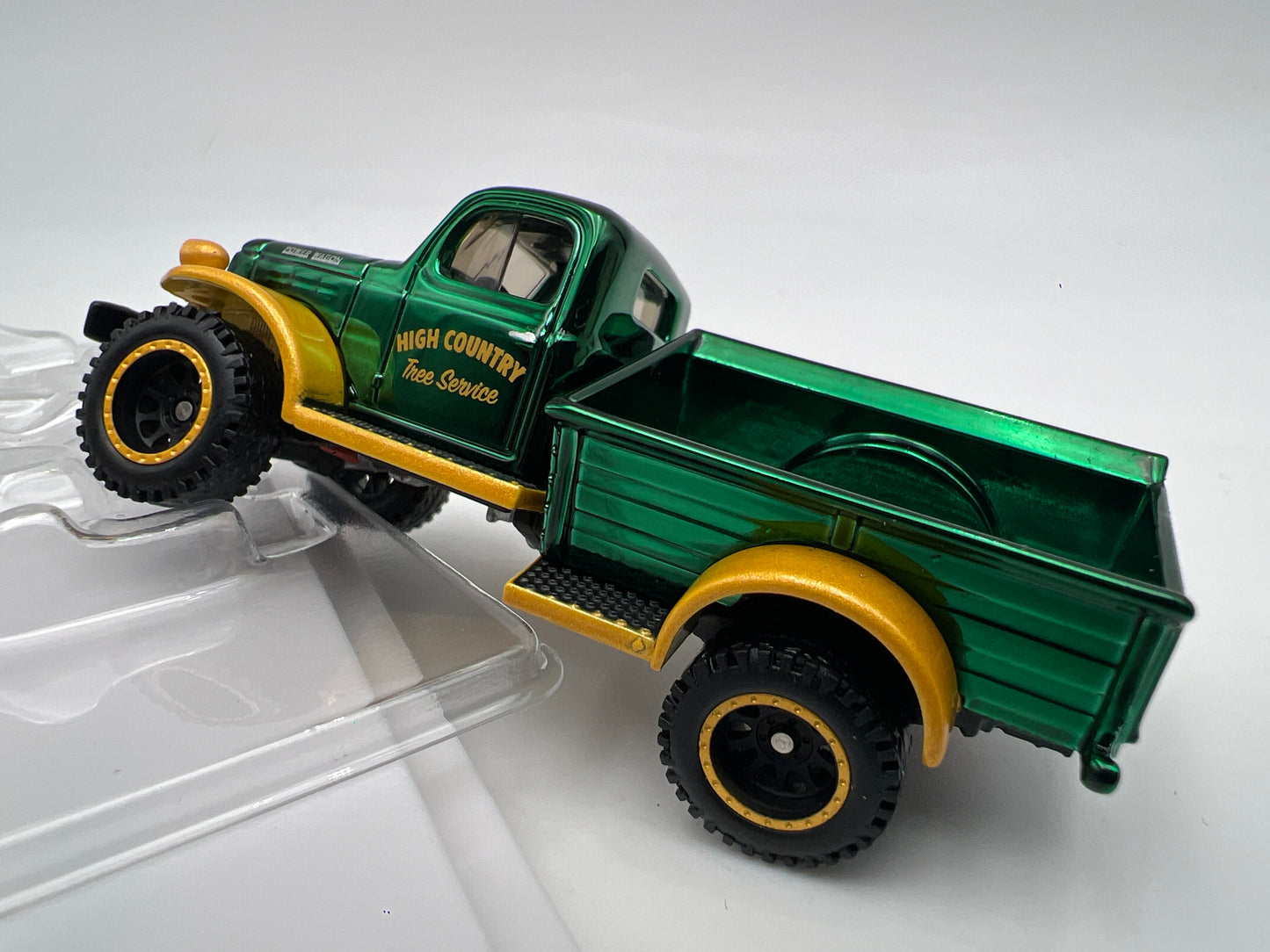 2023 Hot Wheels RLC Holiday Car #12957/30000 1952 Dodge Power Wagon Green