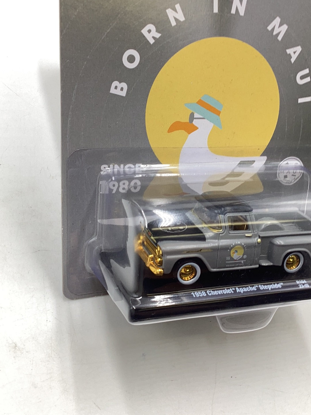 M2 Maui and Sons Chase 1/750 1958 Chevrolet Apache Stepside R104