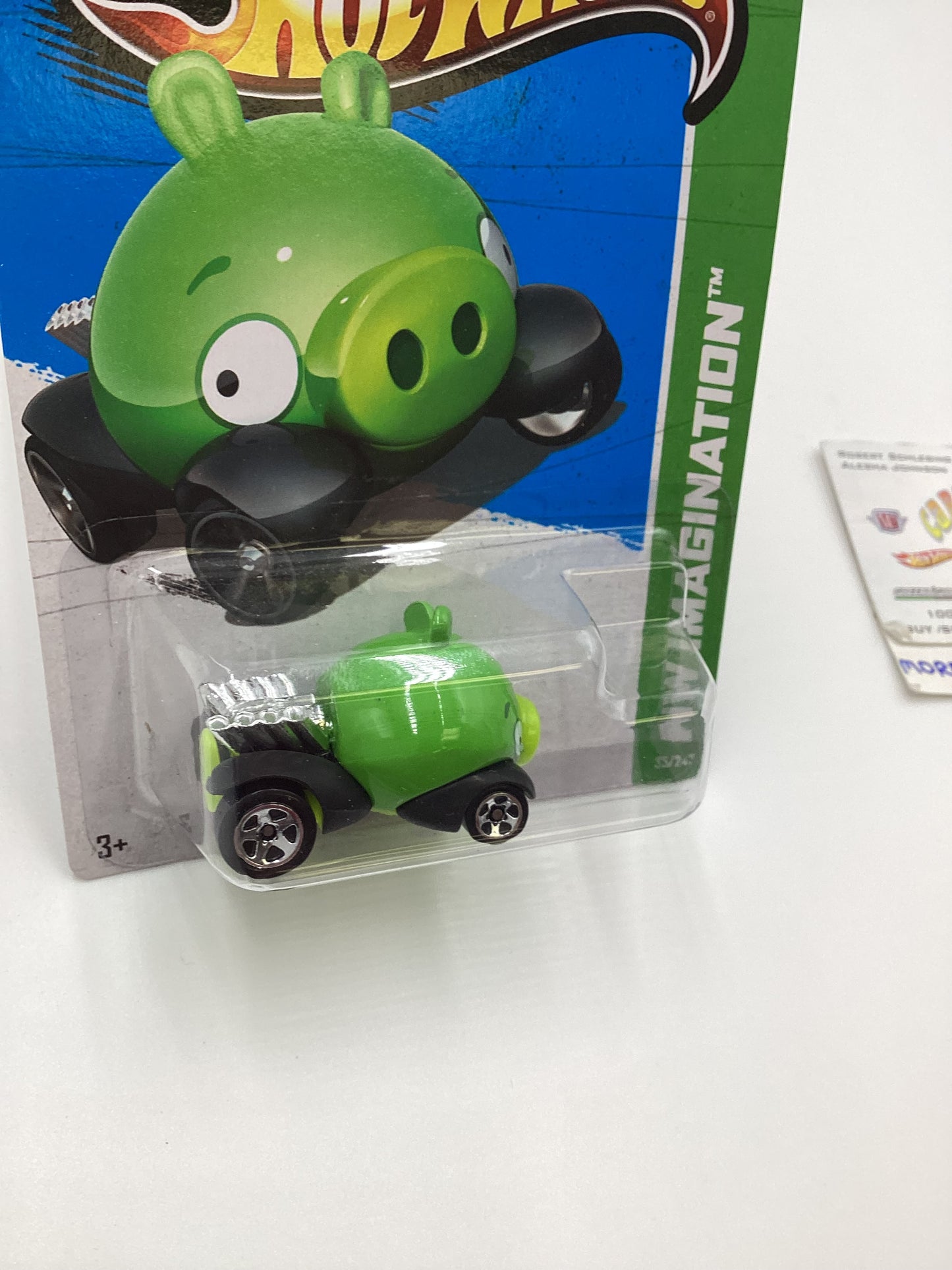 2012 Hot Wheels #35 Angry Birds Minion Green 121F
