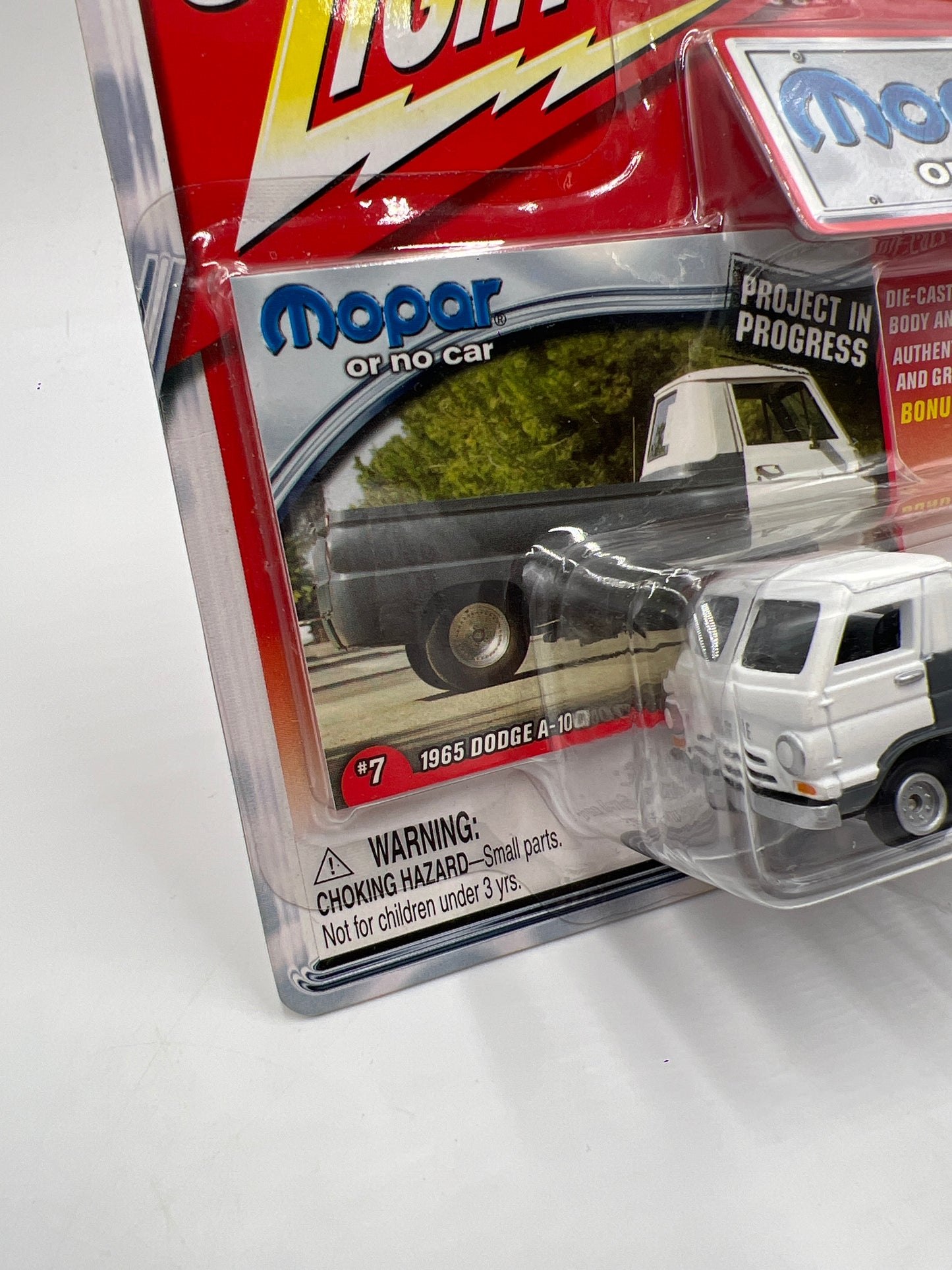 Johnny Lightning Mopar Or No Car #7 1965 Dodge A-100 A100 221C