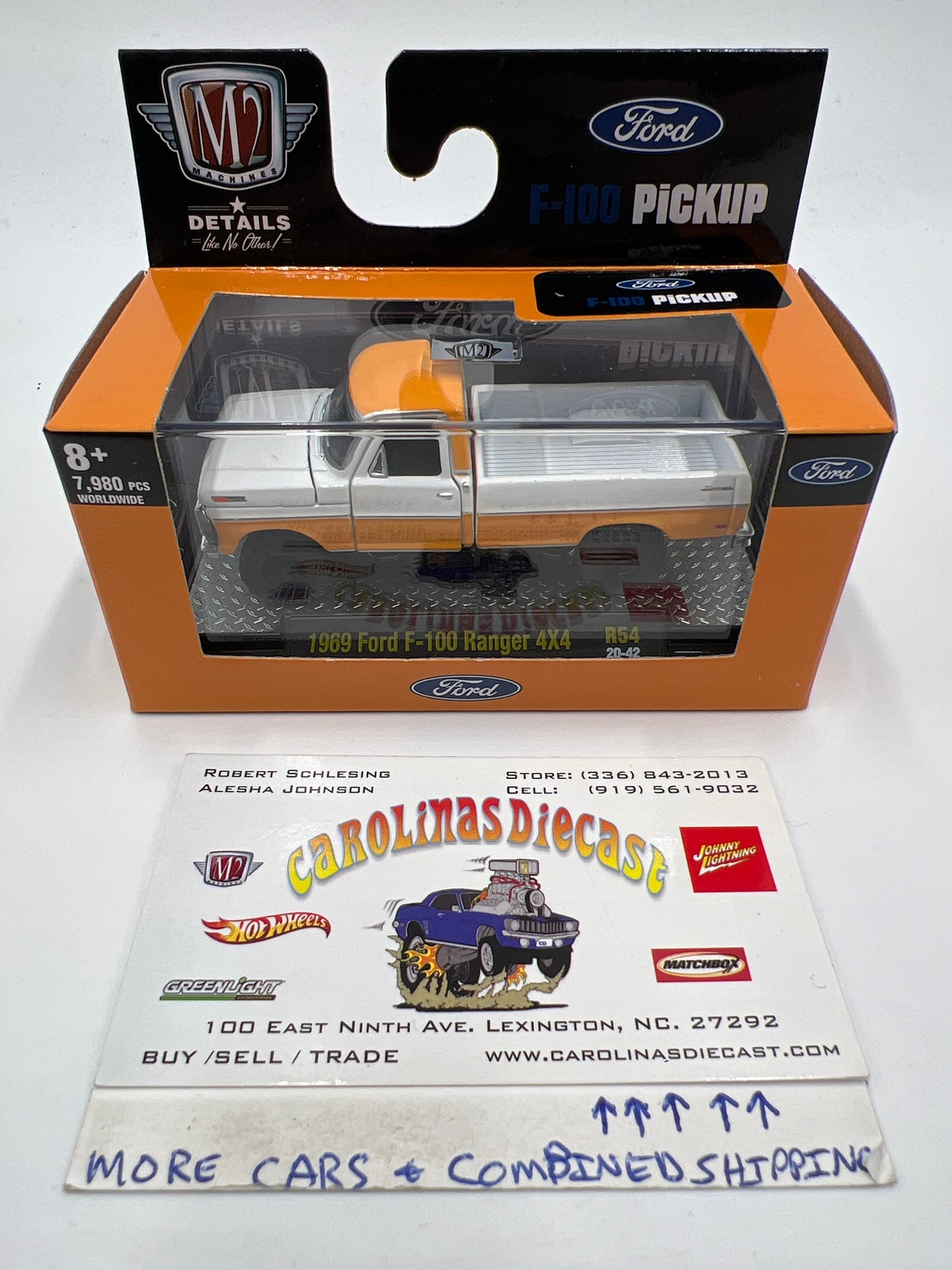 M2 Machines 1969 Ford F-100 Ranger 4x4 White/Orange R54