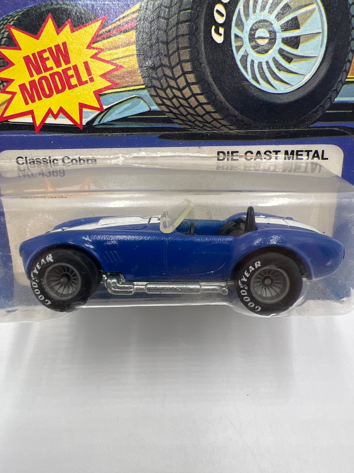 Hot Wheels Original 1982 Real Riders #4369 Gray Hub Classic Cobra Blue W/Protector