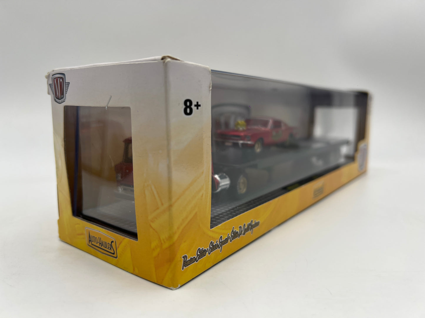 M2 Machines Premium Edition Auto Haulers 1966 Ford C-600 & 1966 Ford Mustang Fastback 2+2 R21