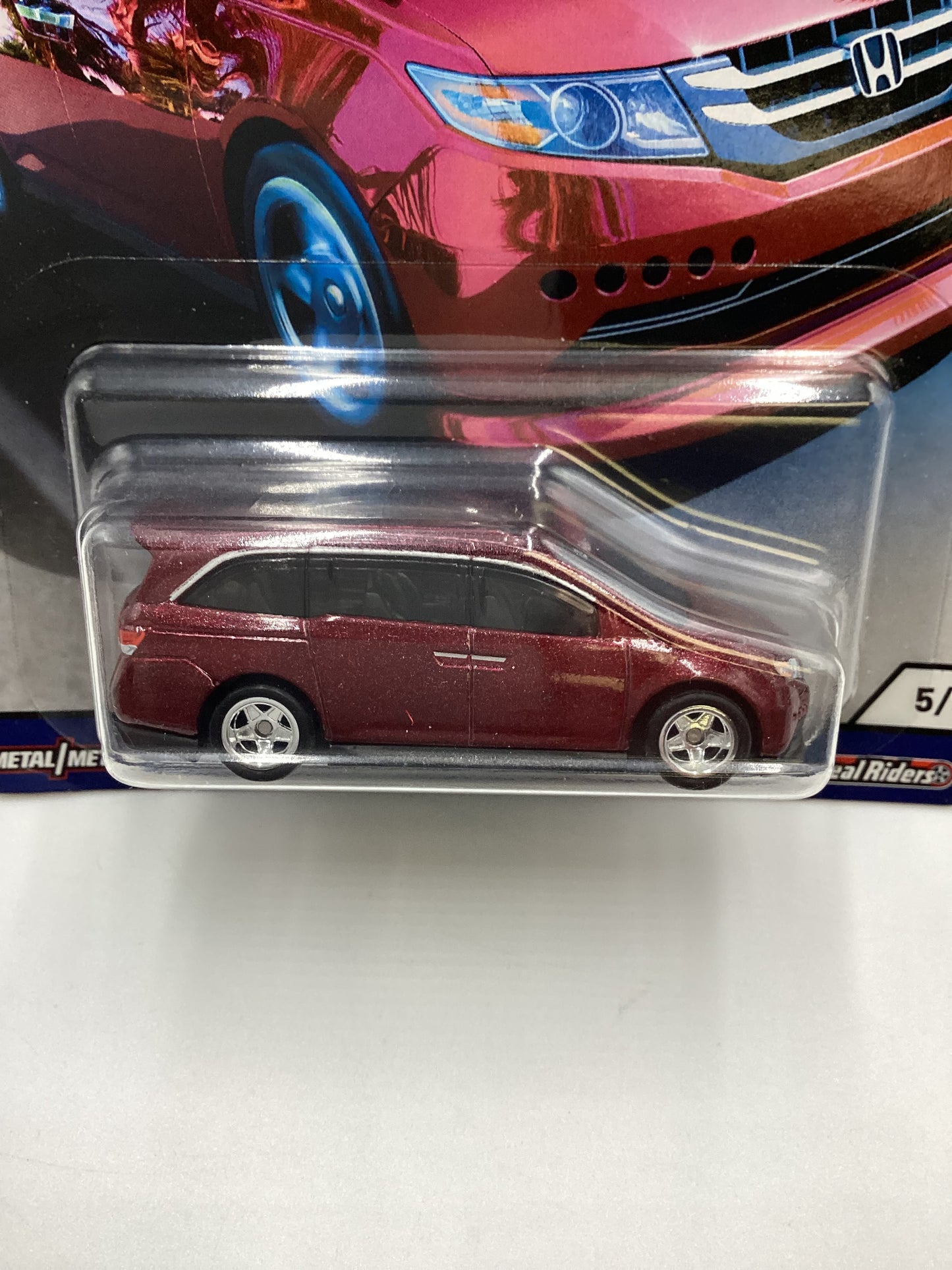 Hot wheels Car Culture Cargo Carriers #5 Honda Odyssey Red with protector